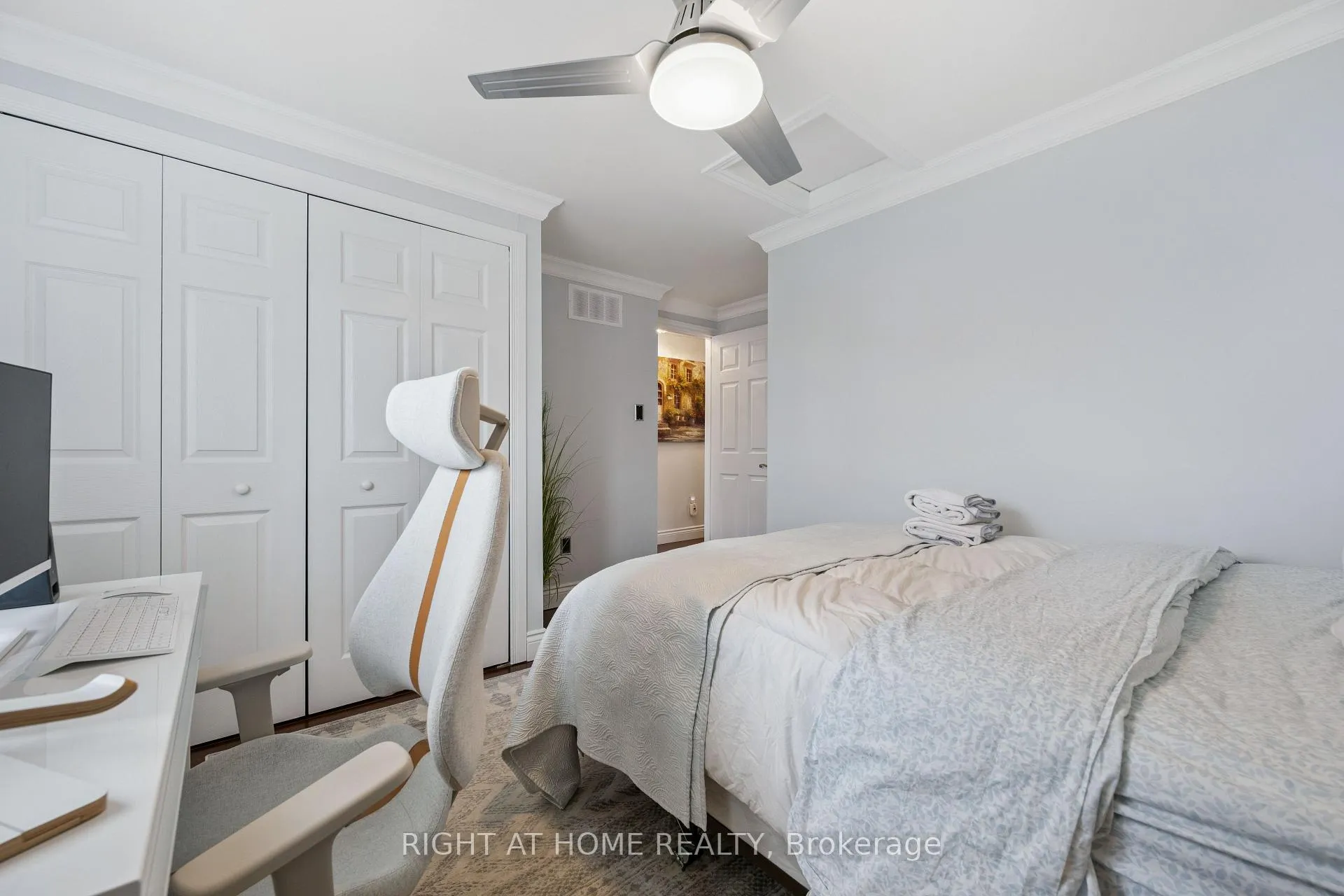 Photo 20 of 41 Yorkville Drive, Clarington, Courtice — HOMEH