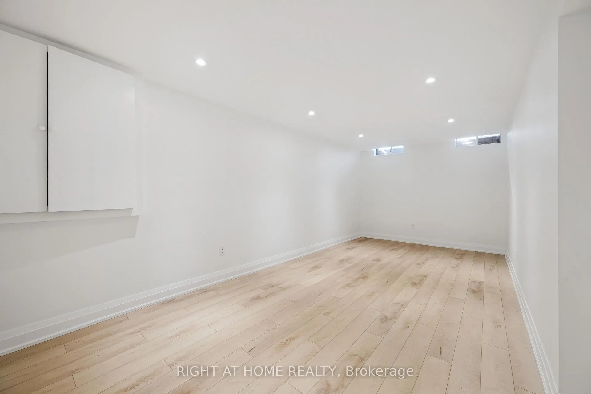 Photo 25 of 41 Yorkville Drive, Clarington, Courtice — HOMEH