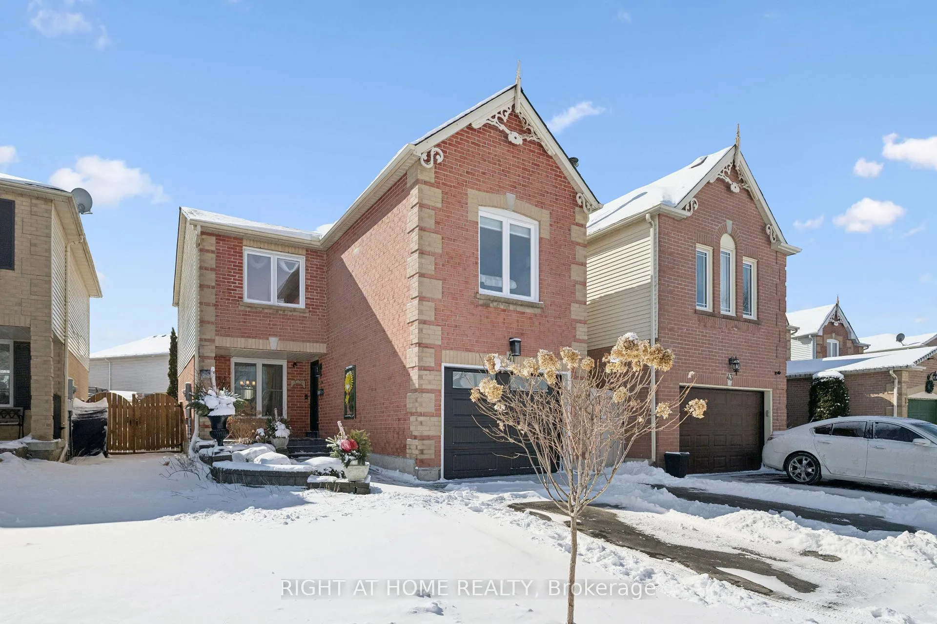 Photo 40 of 41 Yorkville Drive, Clarington, Courtice — HOMEH