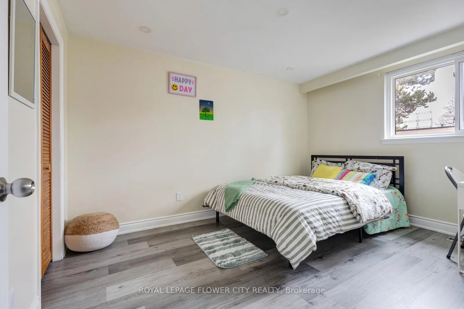 Photo 33 of Unit 19, 435 Silverstone Drive, Etobicoke, West Humber-Clairville — HOMEH