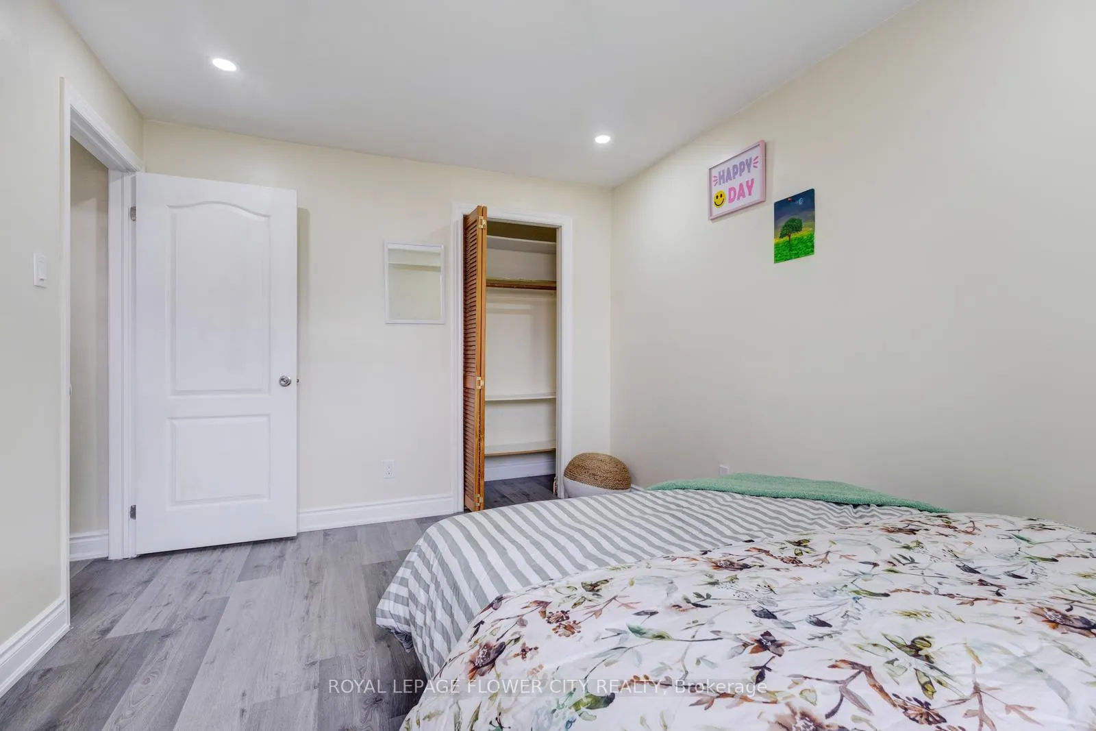 Photo 35 of Unit 19, 435 Silverstone Drive, Etobicoke, West Humber-Clairville — HOMEH