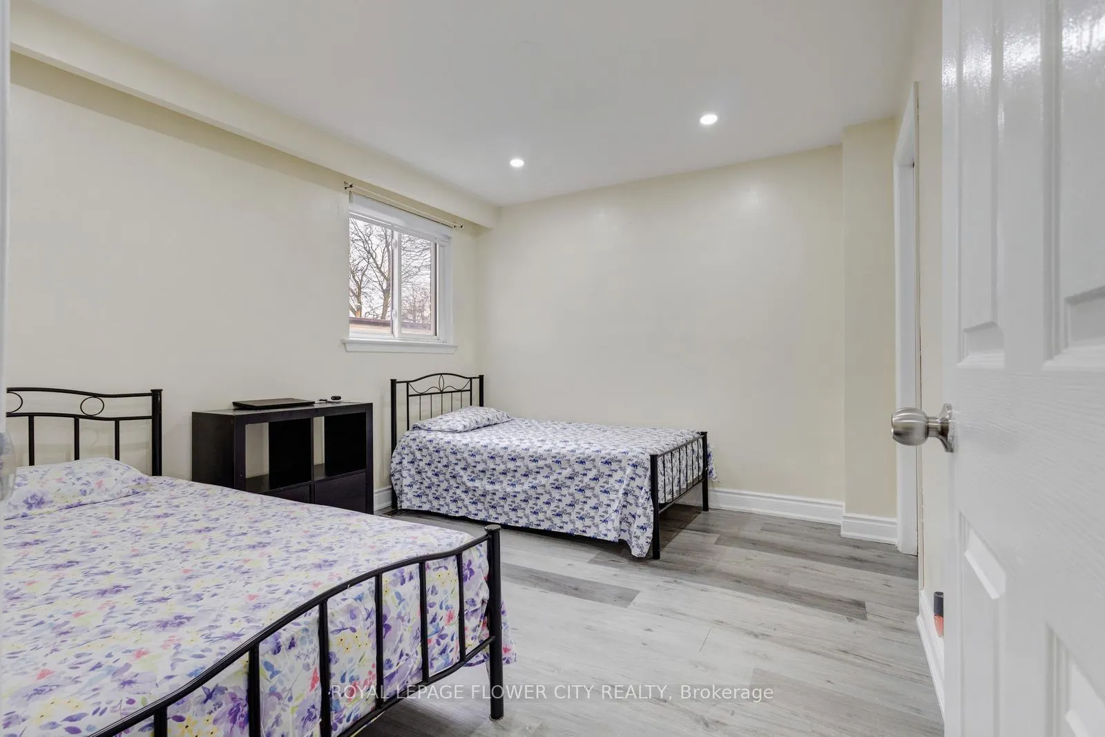 Photo 37 of Unit 19, 435 Silverstone Drive, Etobicoke, West Humber-Clairville — HOMEH