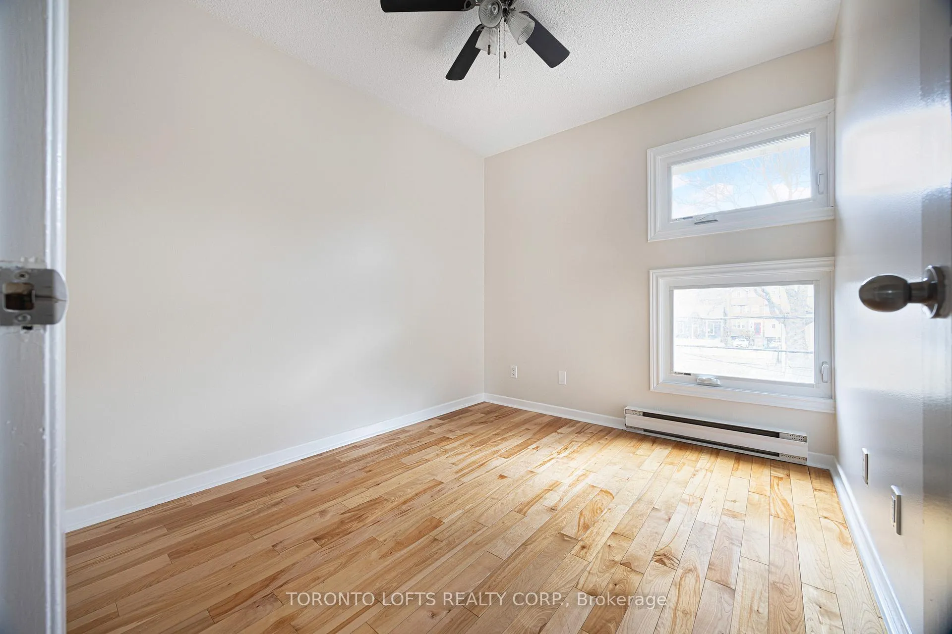 Photo 10 of 248 Milan Street, Toronto, Moss Park — HOMEH
