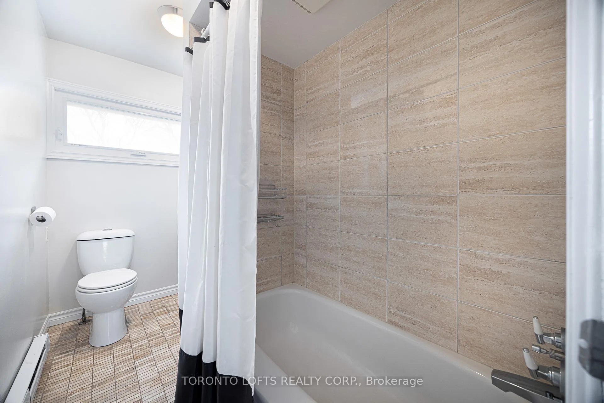 Photo 12 of 248 Milan Street, Toronto, Moss Park — HOMEH