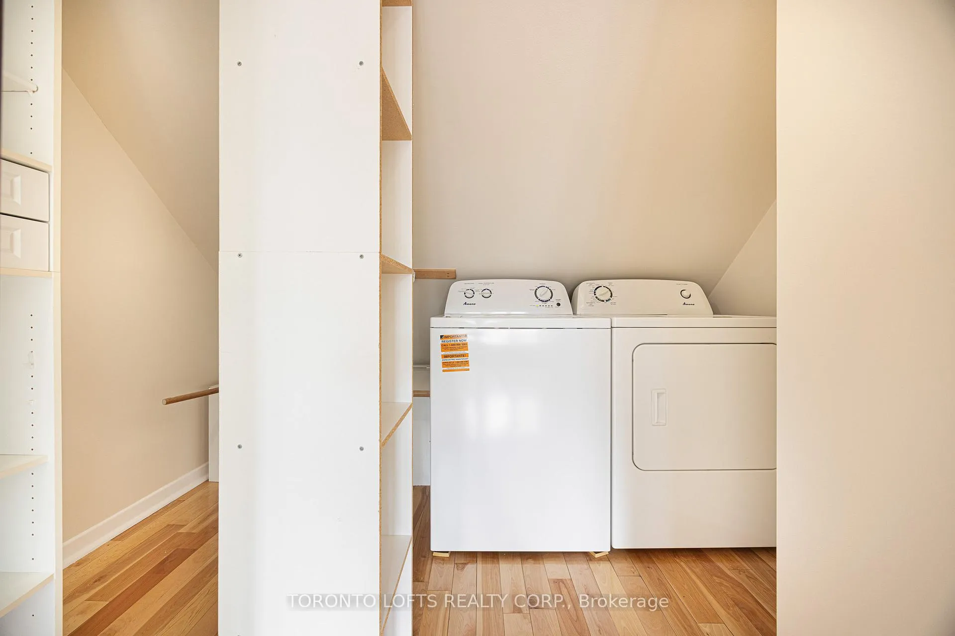 Photo 15 of 248 Milan Street, Toronto, Moss Park — HOMEH