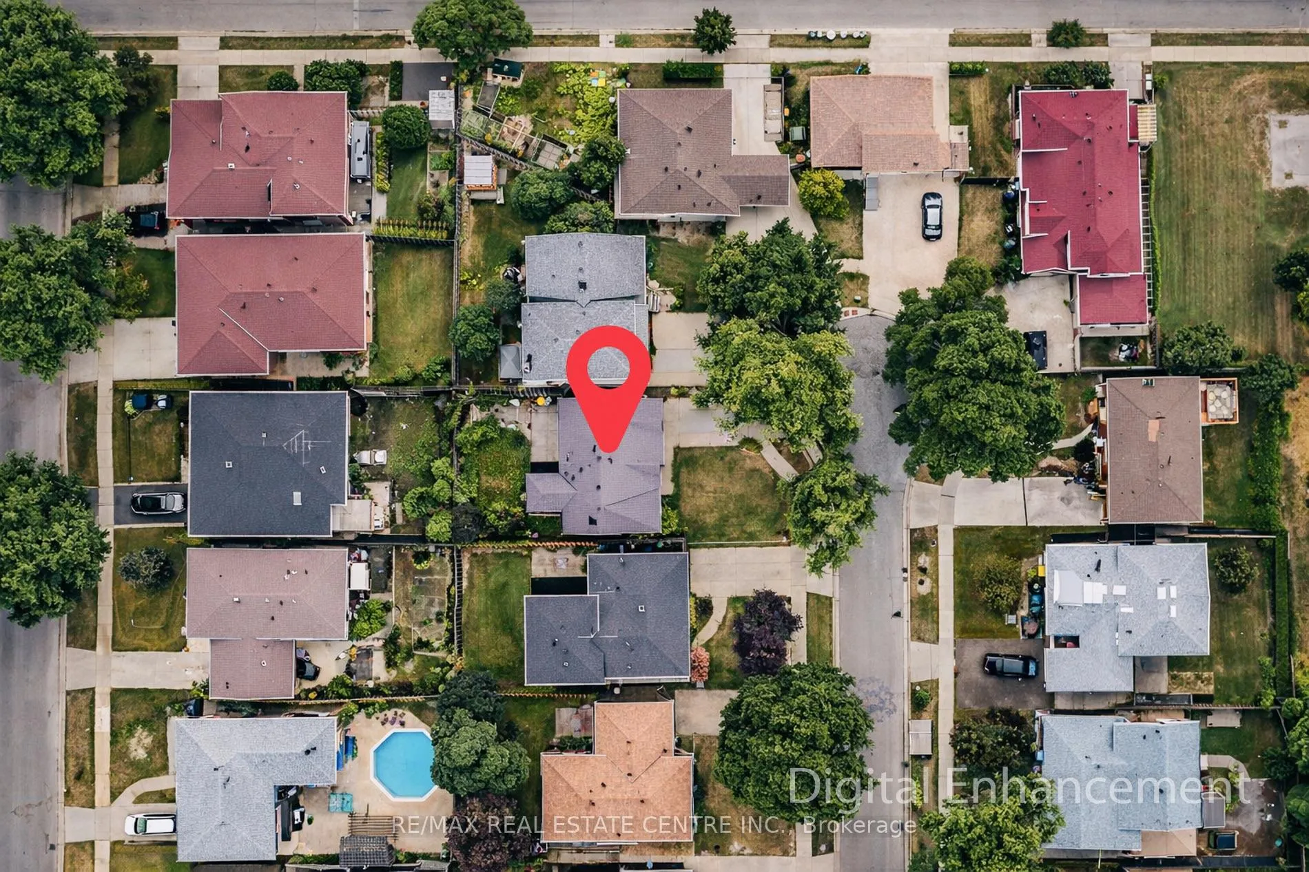 Photo 3 of 2 Ashwood Court, Hamilton, Stoney Creek — HOMEH