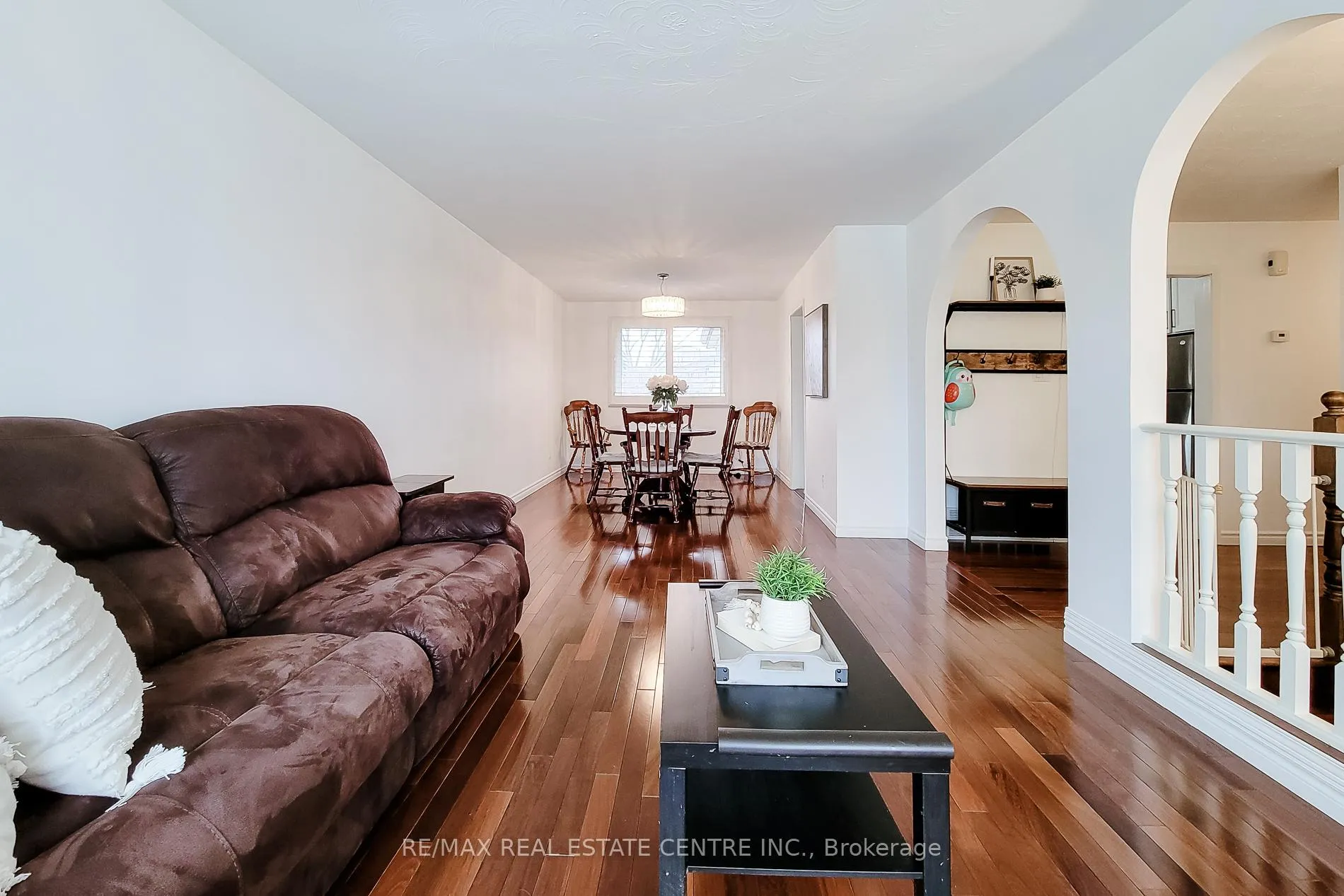 Photo 11 of 2 Ashwood Court, Hamilton, Stoney Creek — HOMEH