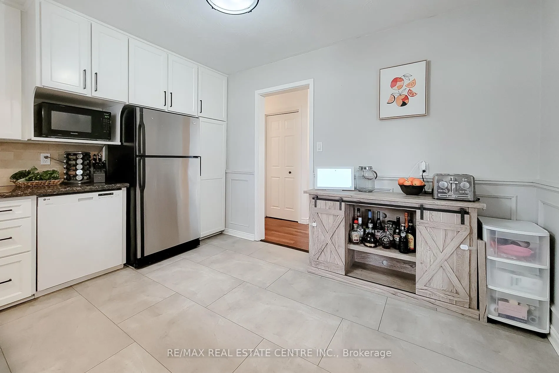 Photo 17 of 2 Ashwood Court, Hamilton, Stoney Creek — HOMEH
