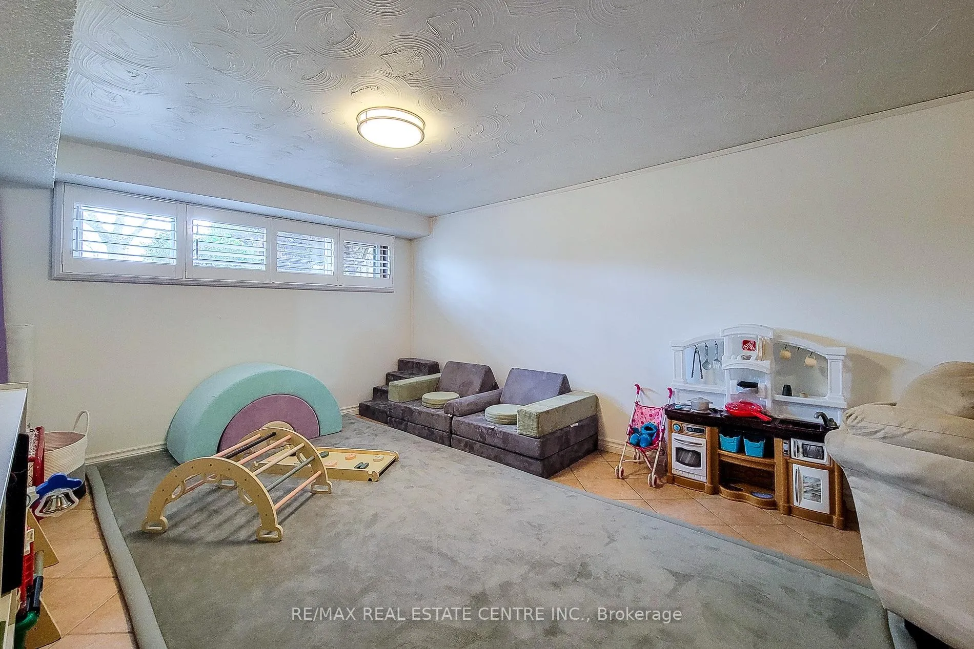 Photo 35 of 2 Ashwood Court, Hamilton, Stoney Creek — HOMEH