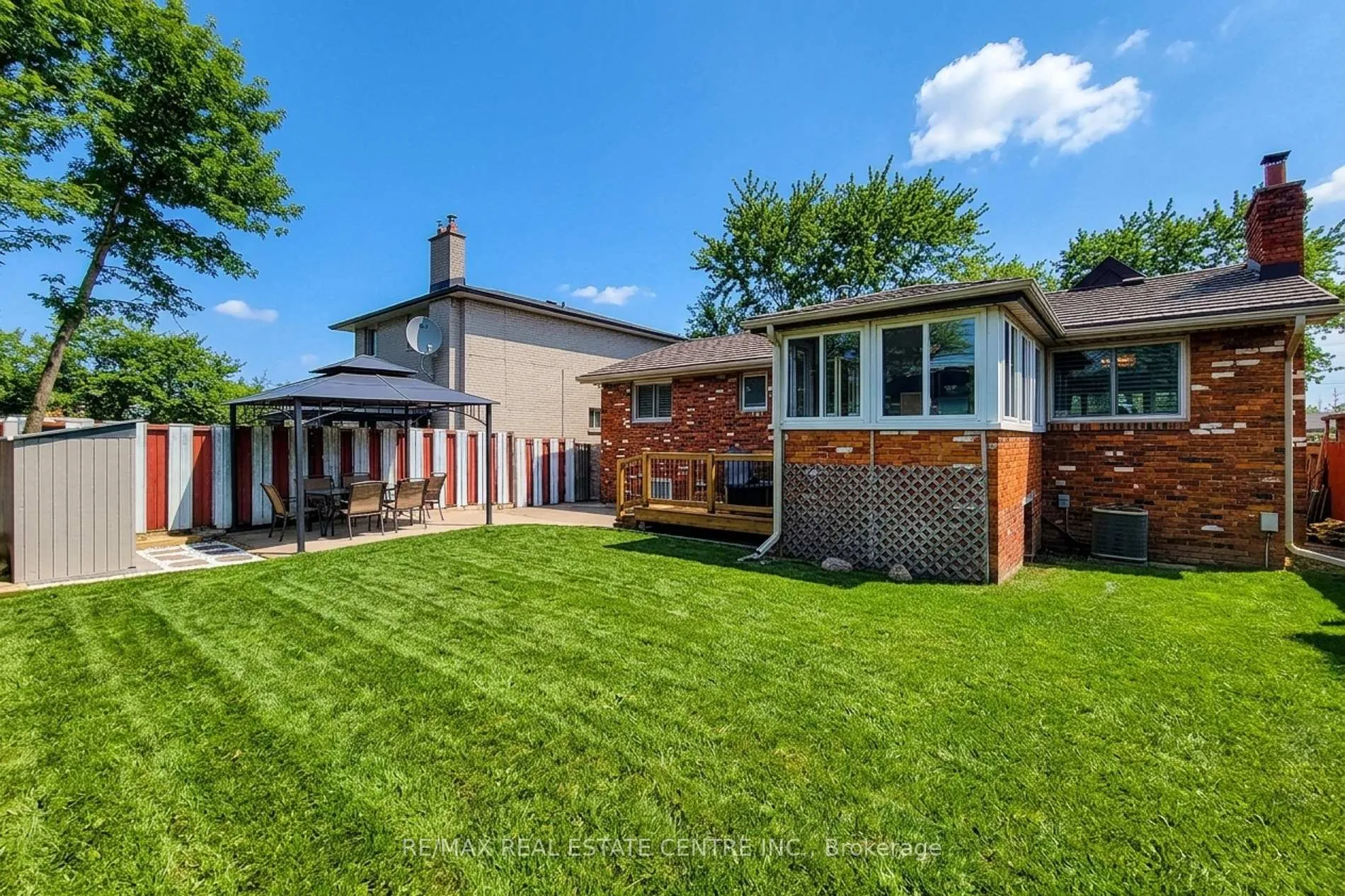 Photo 47 of 2 Ashwood Court, Hamilton, Stoney Creek — HOMEH