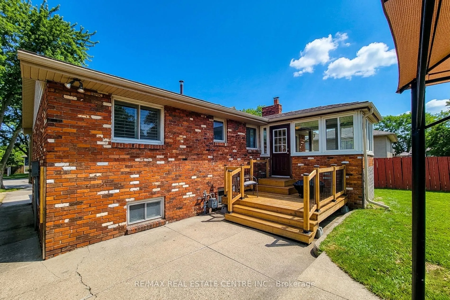Photo 48 of 2 Ashwood Court, Hamilton, Stoney Creek — HOMEH