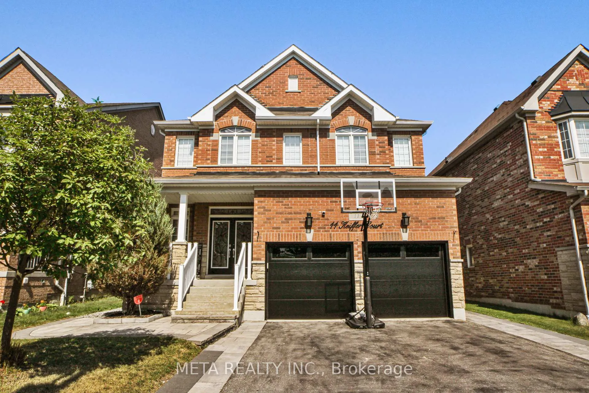 Photo 2 of 11 Keiffer Court, Whitby, Williamsburg — HOMEH