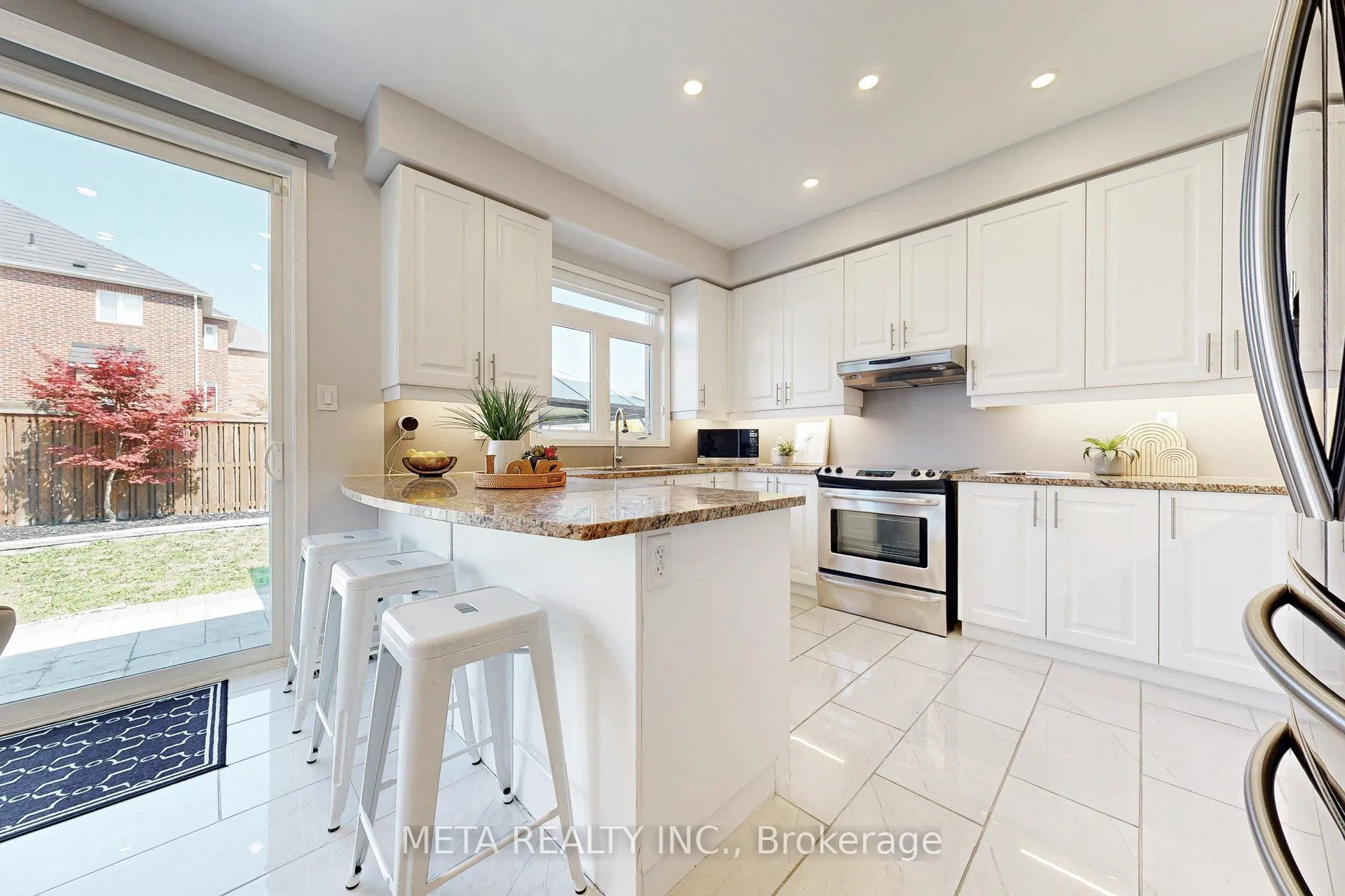 Photo 15 of 11 Keiffer Court, Whitby, Williamsburg — HOMEH
