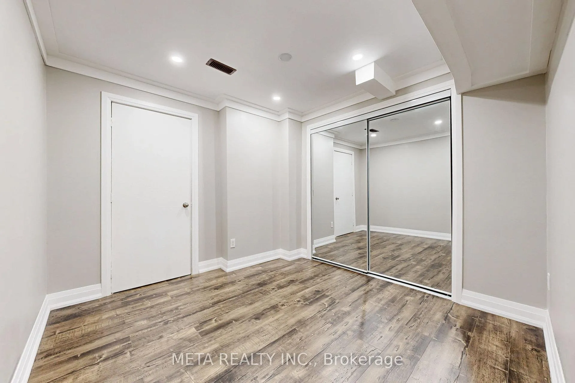 Photo 36 of 11 Keiffer Court, Whitby, Williamsburg — HOMEH