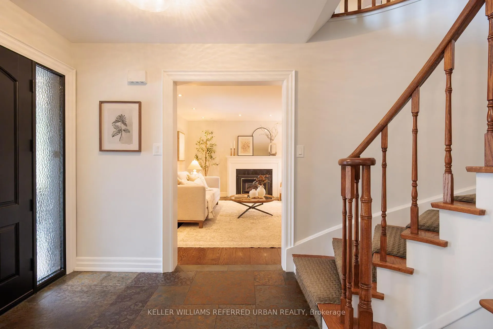Photo 5 of 6 Prentice Court, Markham, Unionville — HOMEH