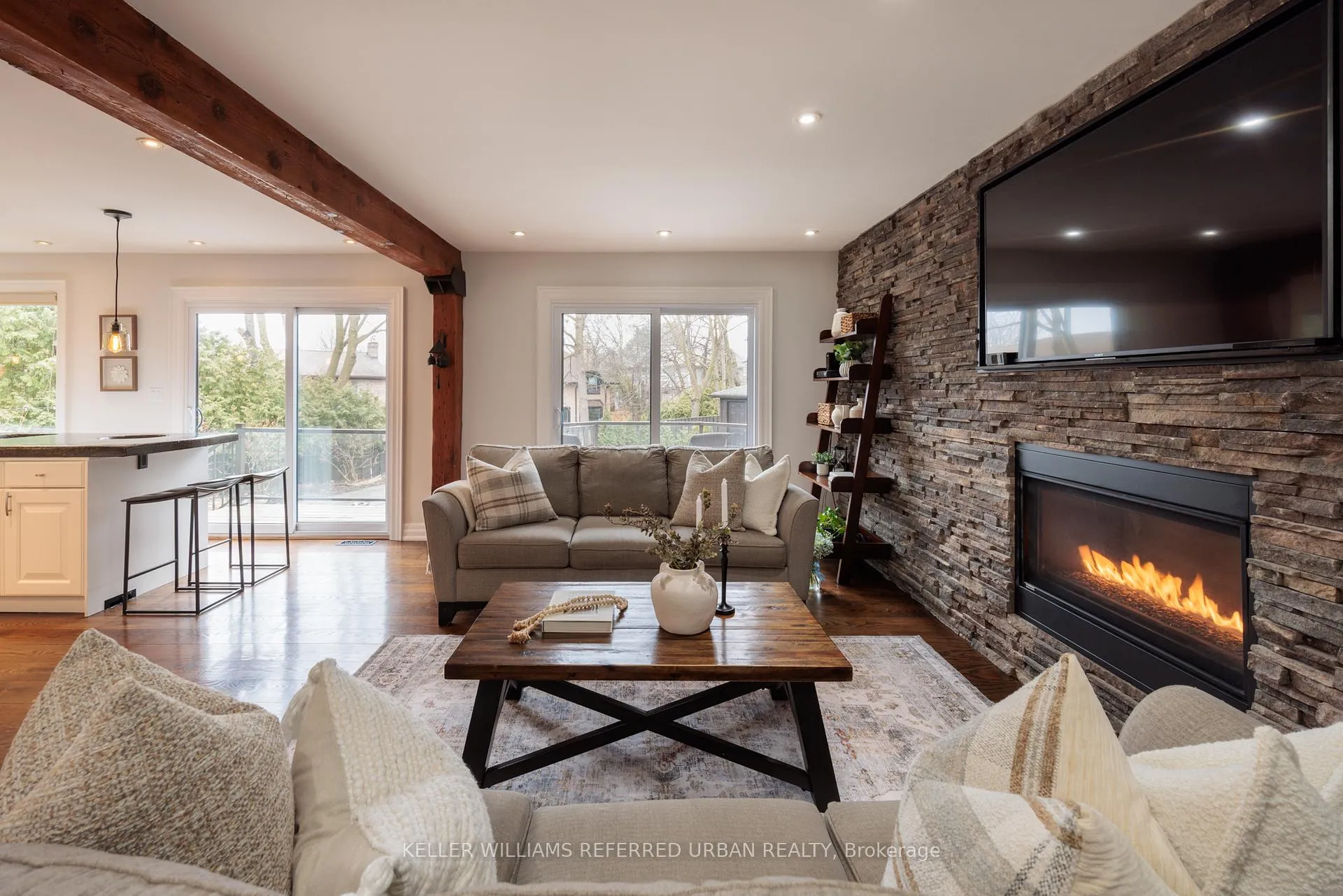 Photo 8 of 6 Prentice Court, Markham, Unionville — HOMEH