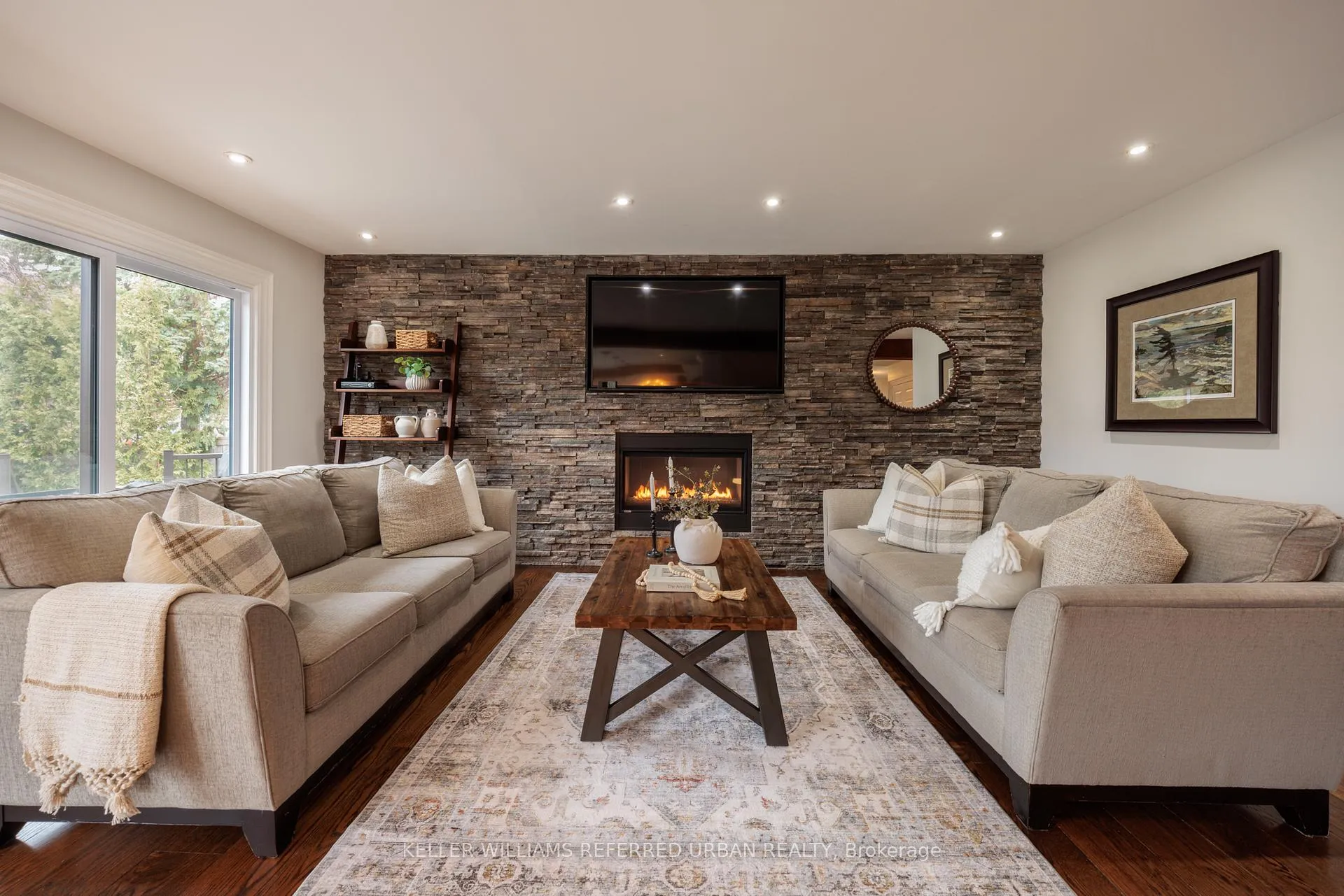 Photo 9 of 6 Prentice Court, Markham, Unionville — HOMEH