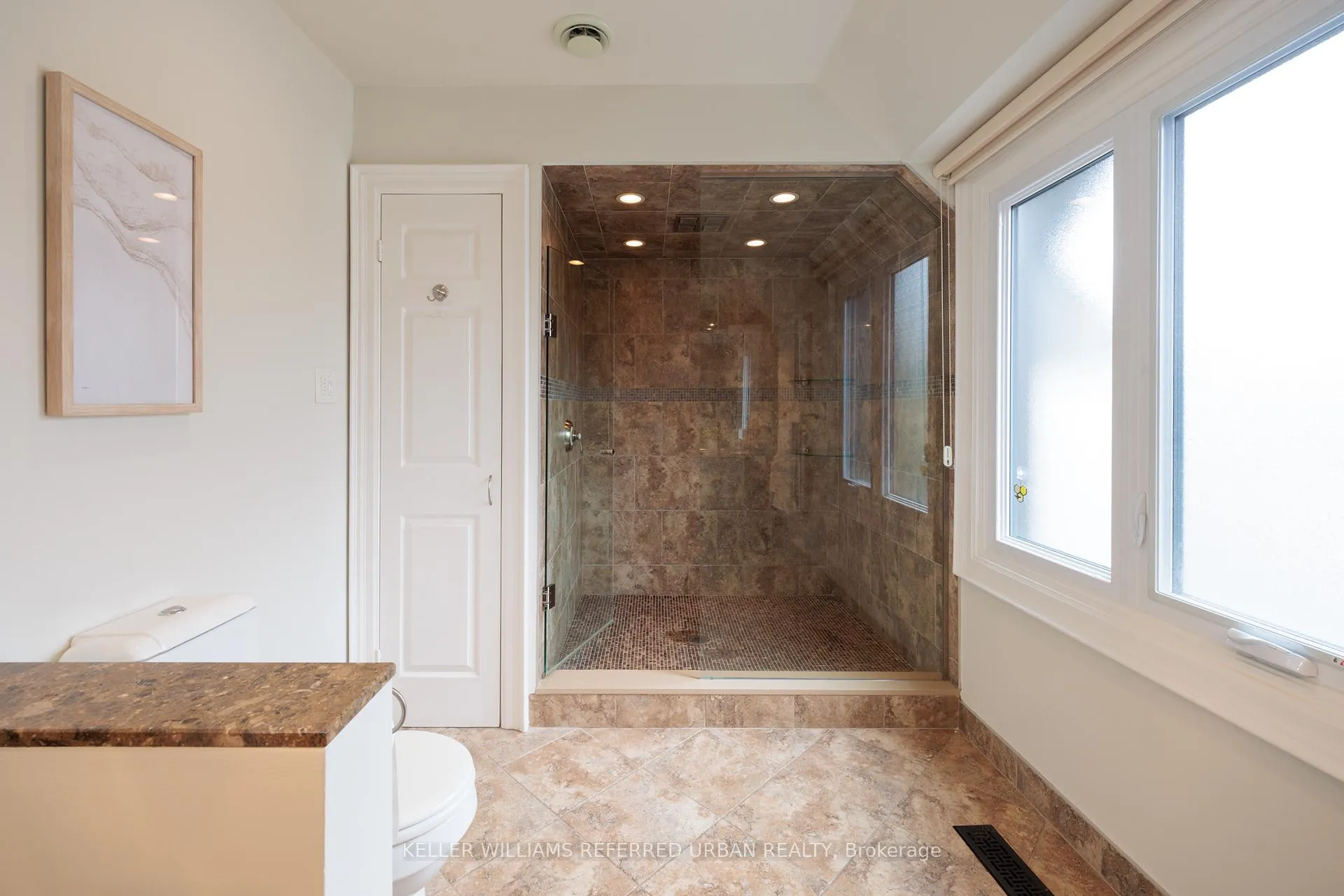 Photo 16 of 6 Prentice Court, Markham, Unionville — HOMEH