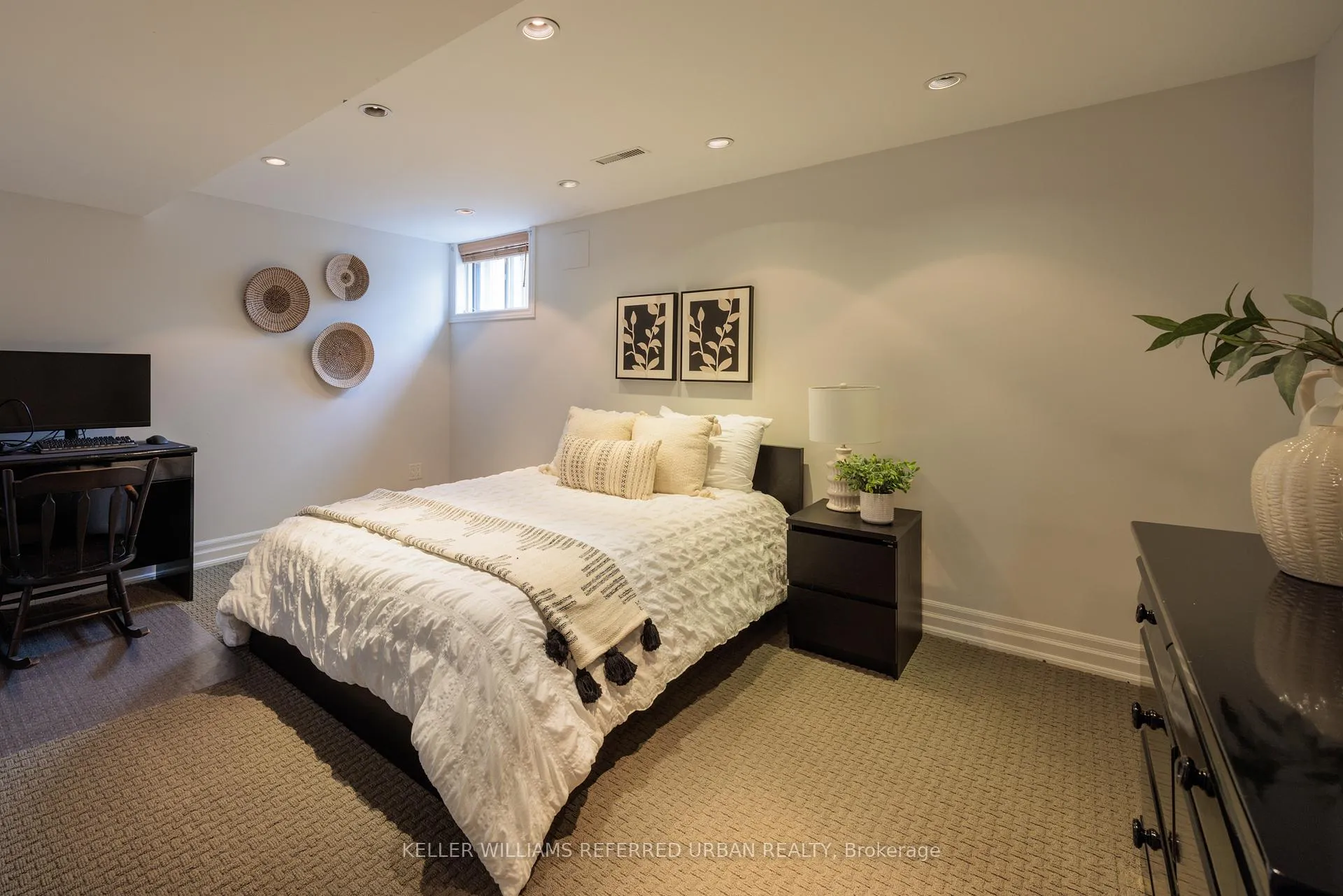 Photo 22 of 6 Prentice Court, Markham, Unionville — HOMEH
