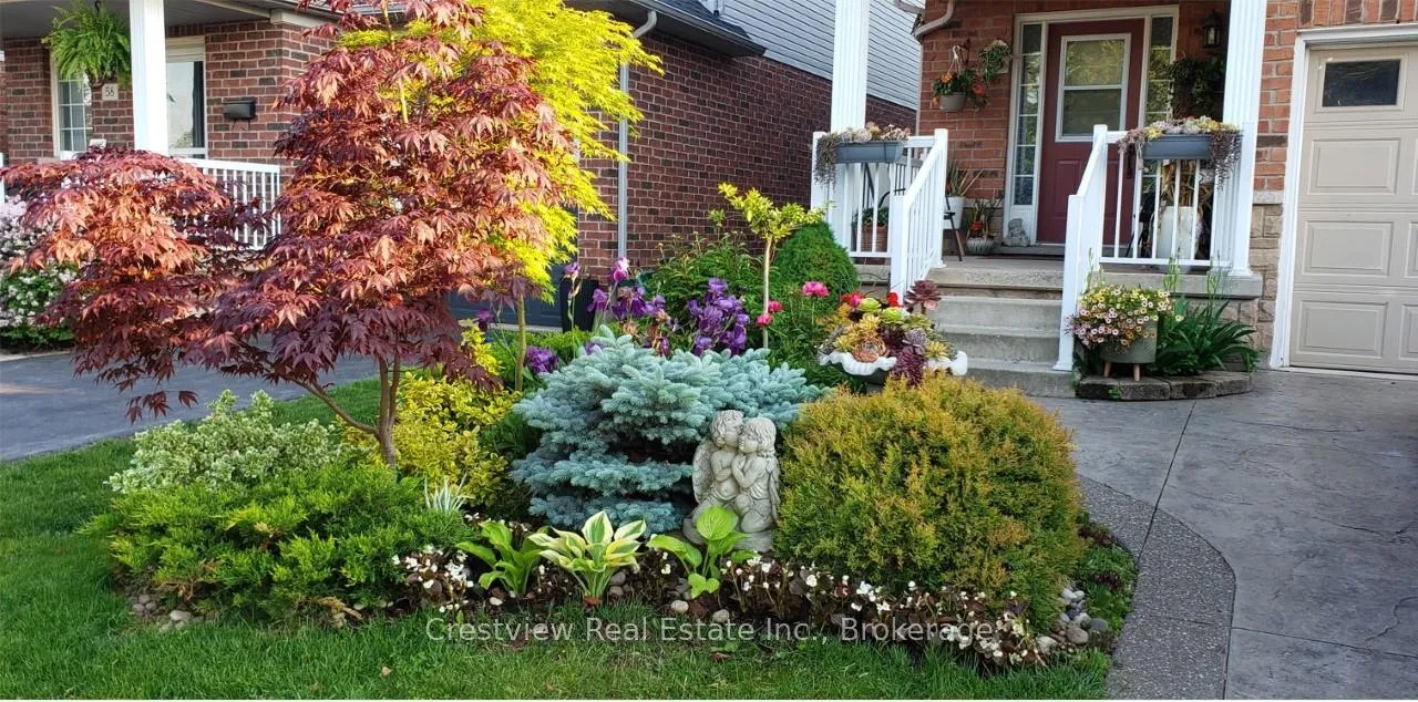 Photo 3 of 56 Vinifera Drive, Grimsby, Grimsby East — HOMEH