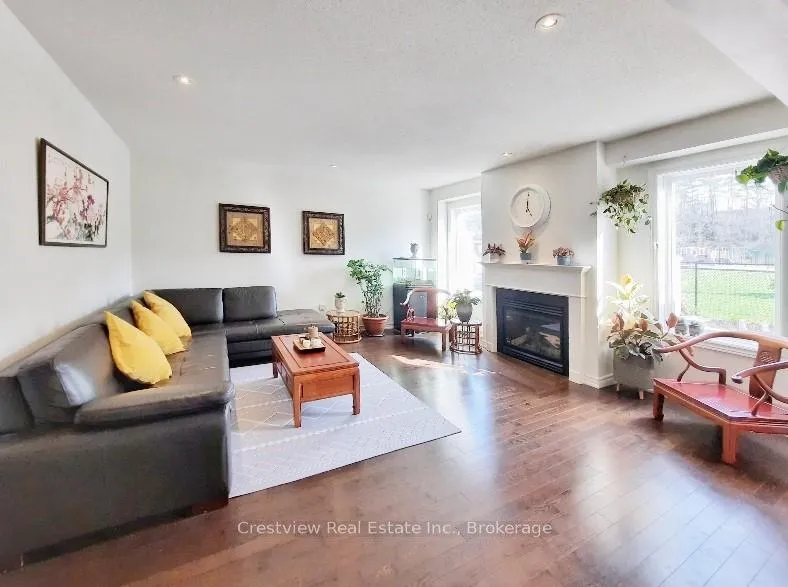 Photo 12 of 56 Vinifera Drive, Grimsby, Grimsby East — HOMEH