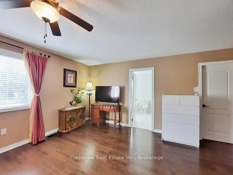 Photo 17 of 56 Vinifera Drive, Grimsby, Grimsby East — HOMEH