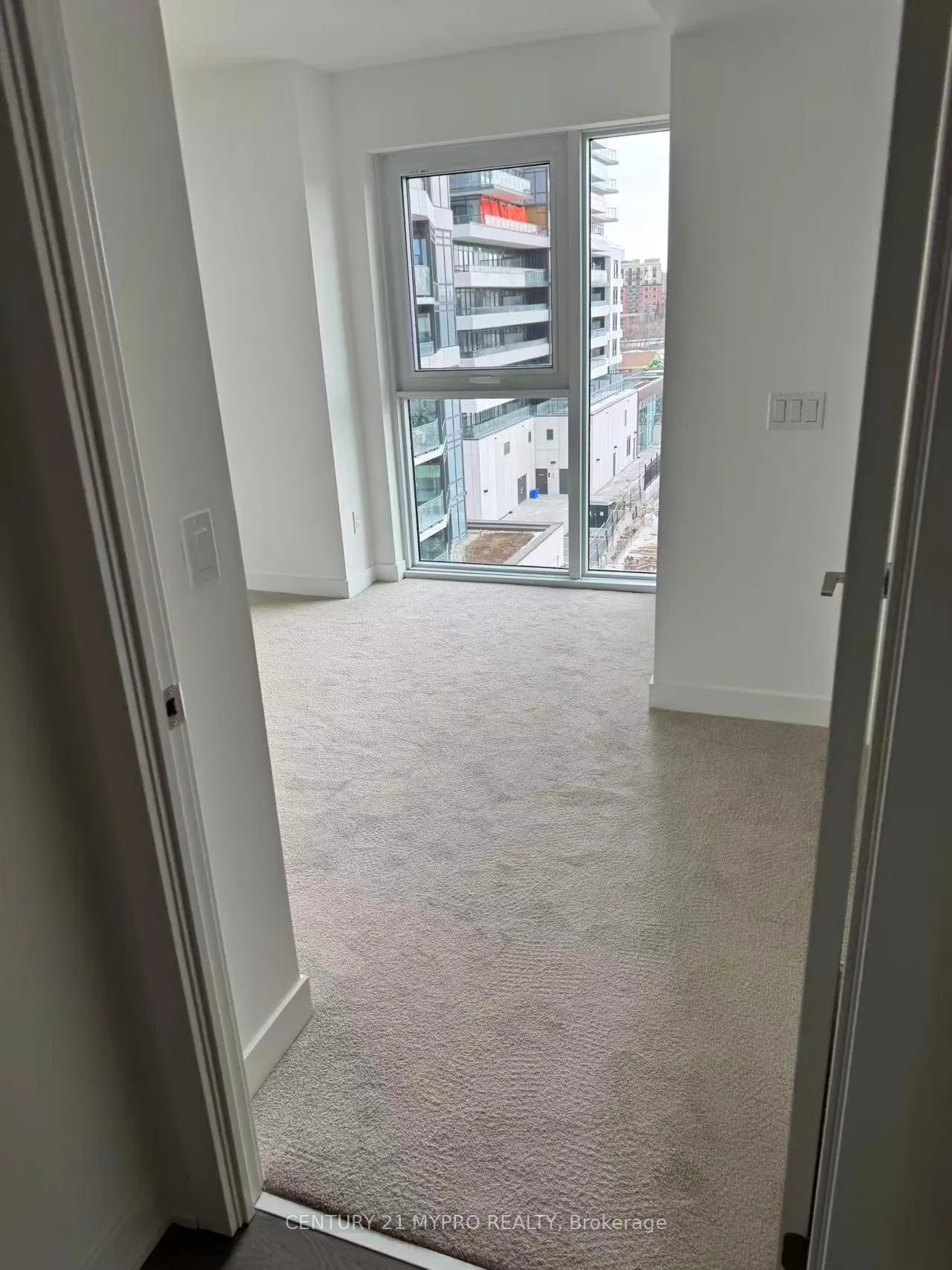 Photo 5 of Unit 413, 1010 Sandy Beach Road, Pickering, Bay Ridges — HOMEH