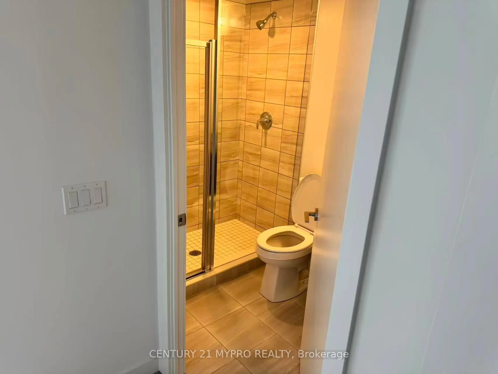 Photo 7 of Unit 413, 1010 Sandy Beach Road, Pickering, Bay Ridges — HOMEH
