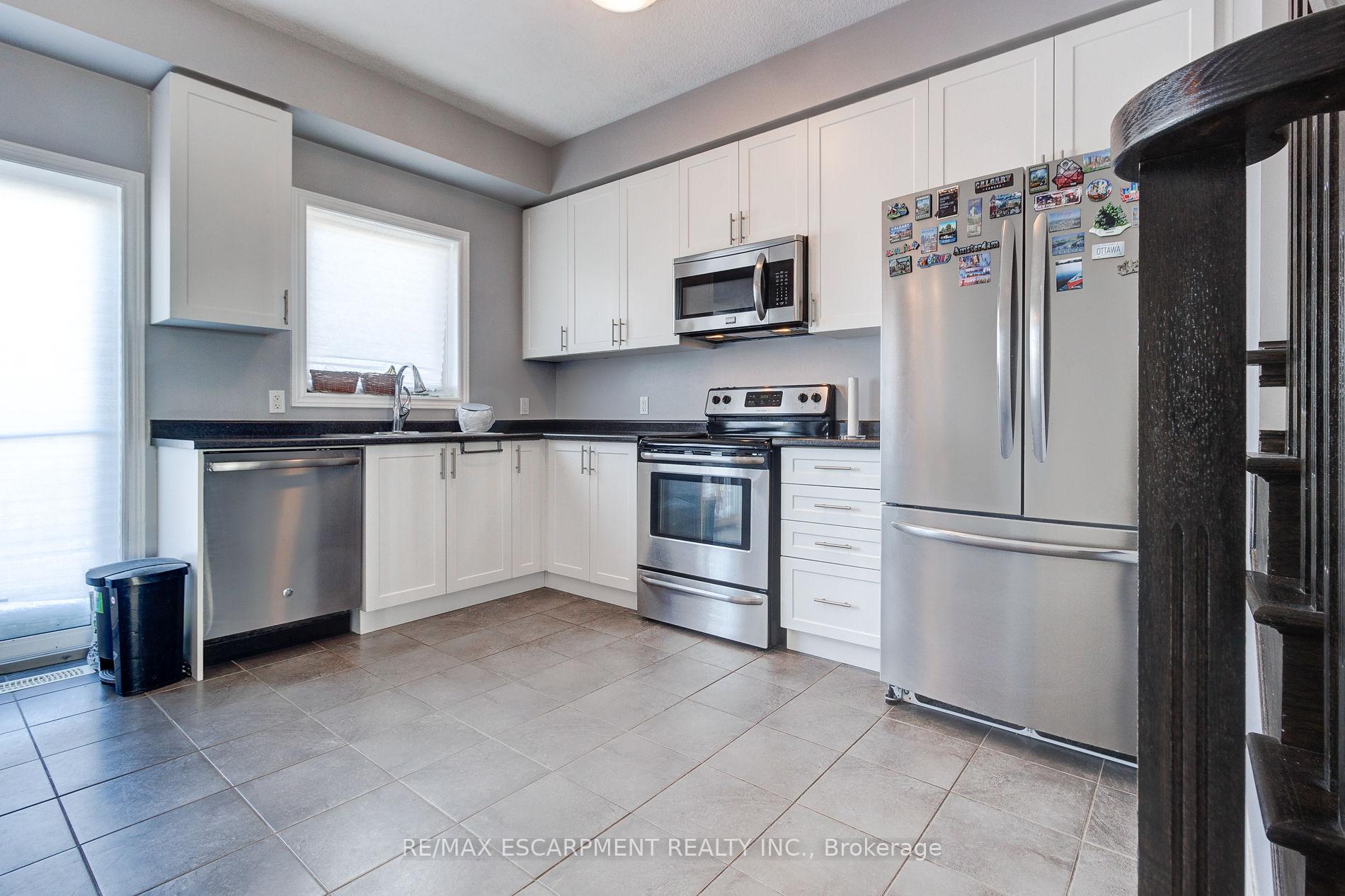 Photo 28 of 82 Bloom Crescent, Hamilton, Stoney Creek — HOMEH