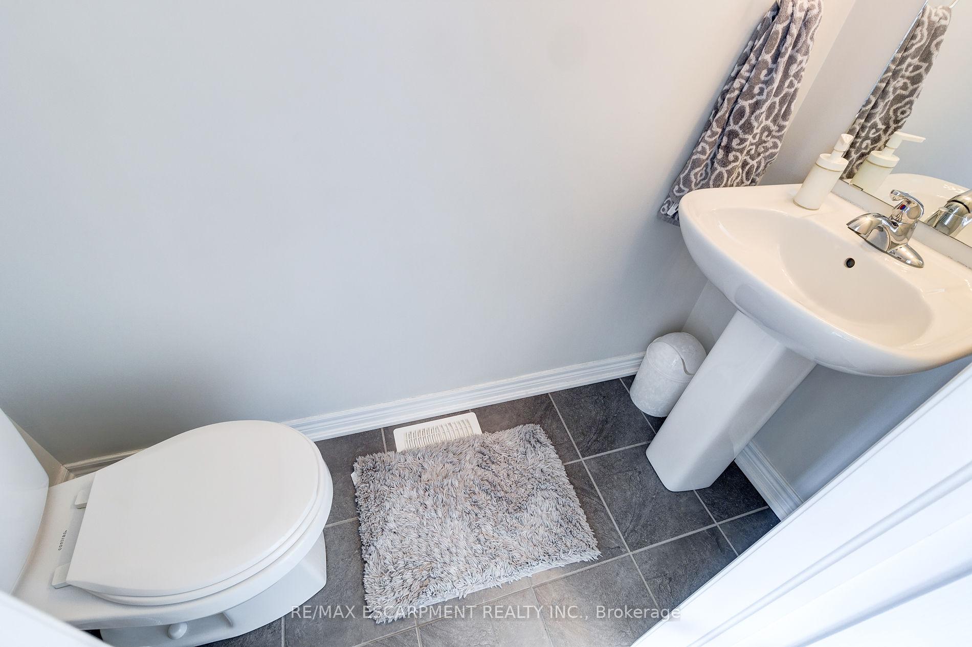 Photo 30 of 82 Bloom Crescent, Hamilton, Stoney Creek — HOMEH