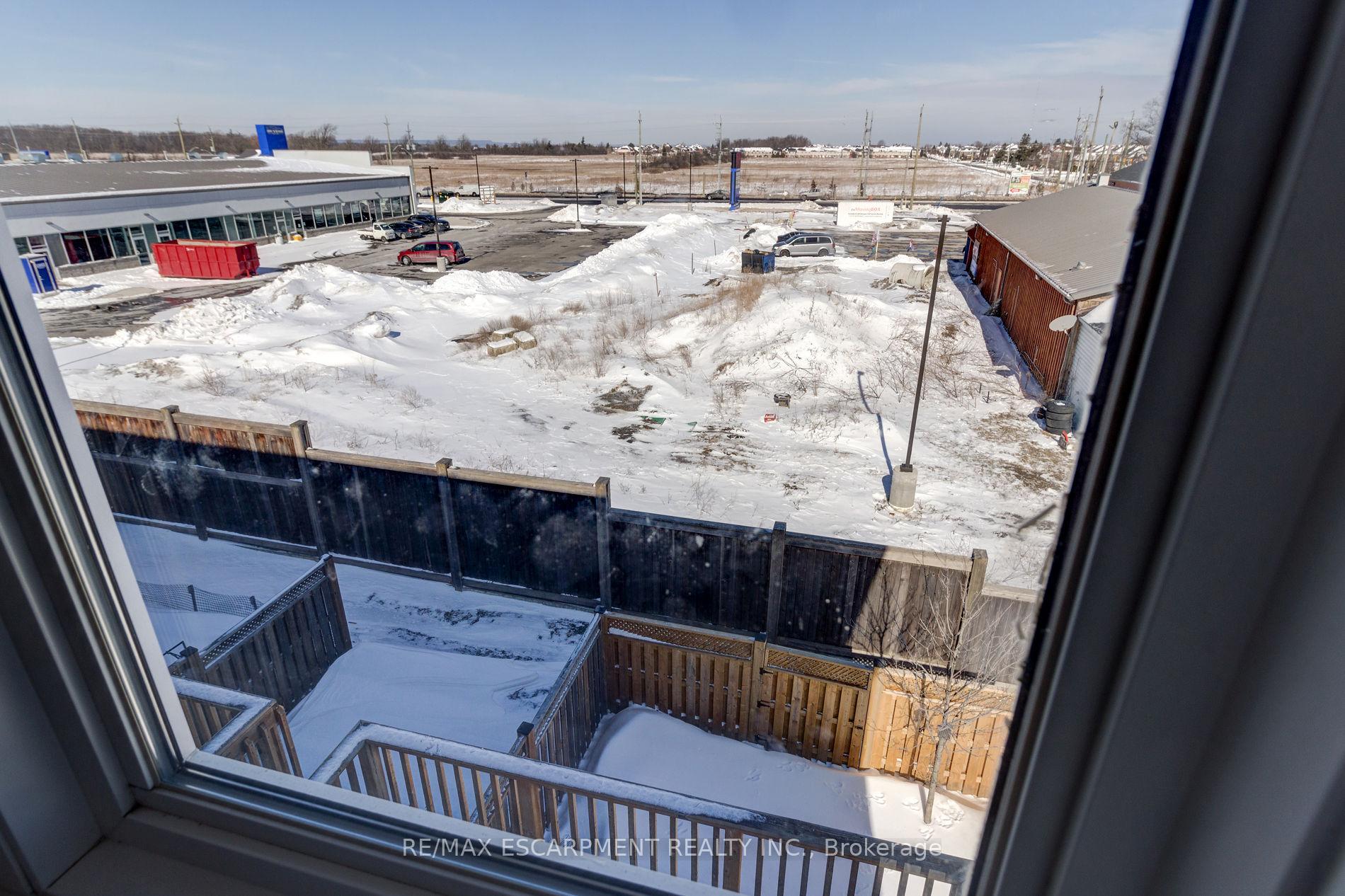 Photo 34 of 82 Bloom Crescent, Hamilton, Stoney Creek — HOMEH
