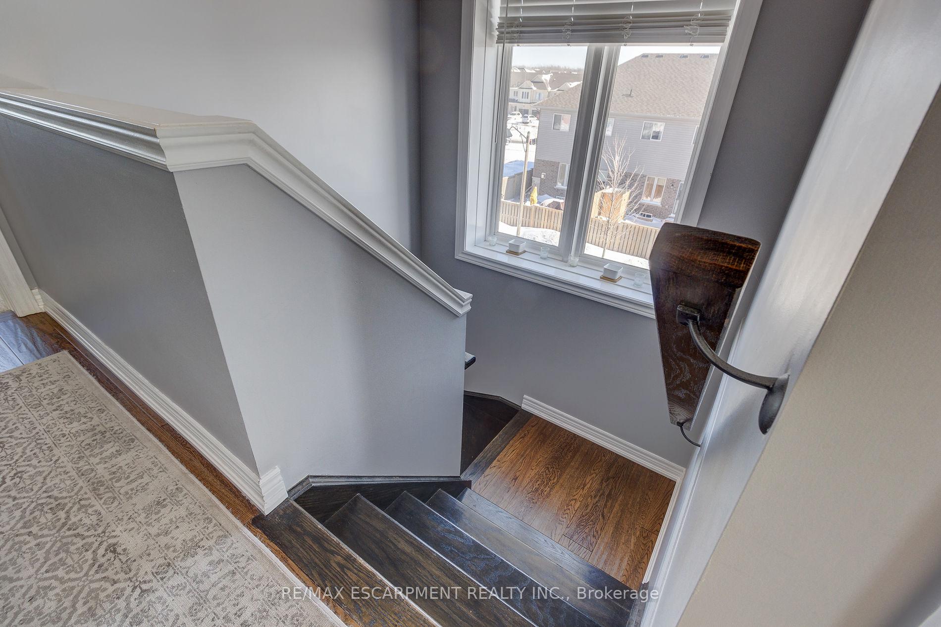 Photo 38 of 82 Bloom Crescent, Hamilton, Stoney Creek — HOMEH