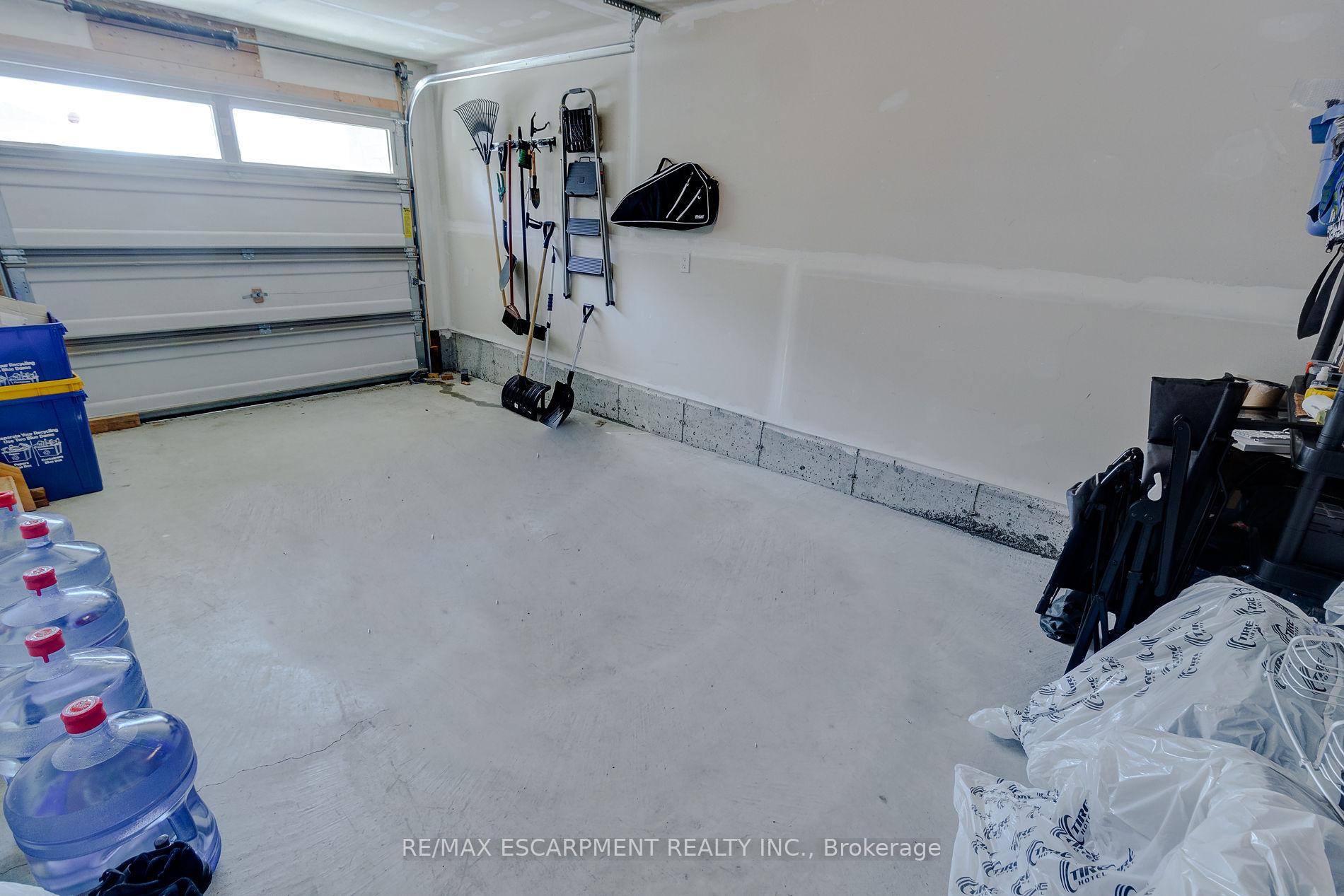 Photo 42 of 82 Bloom Crescent, Hamilton, Stoney Creek — HOMEH