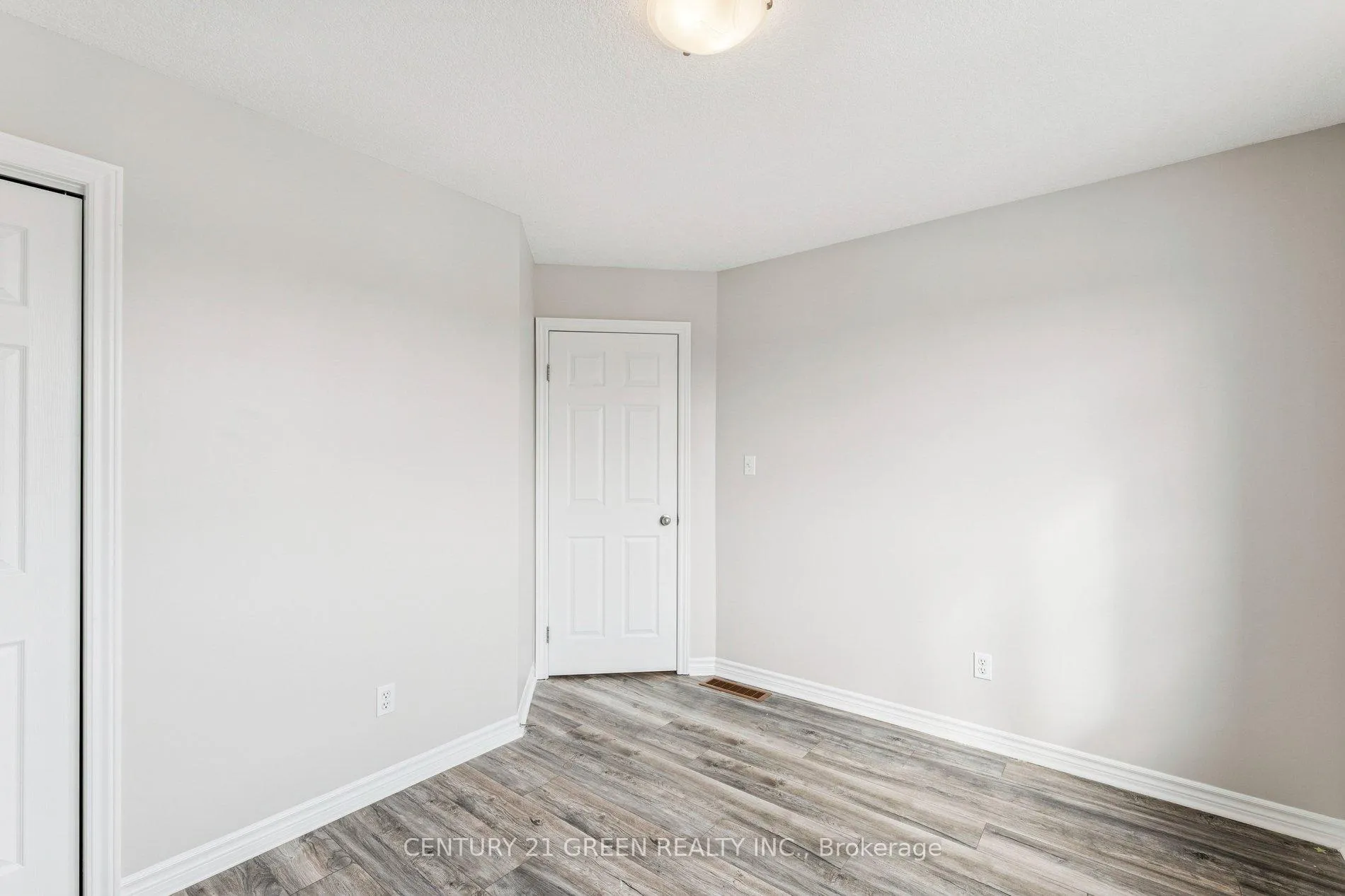 Photo 40 of 81 Penhale Avenue, St. Thomas — HOMEH