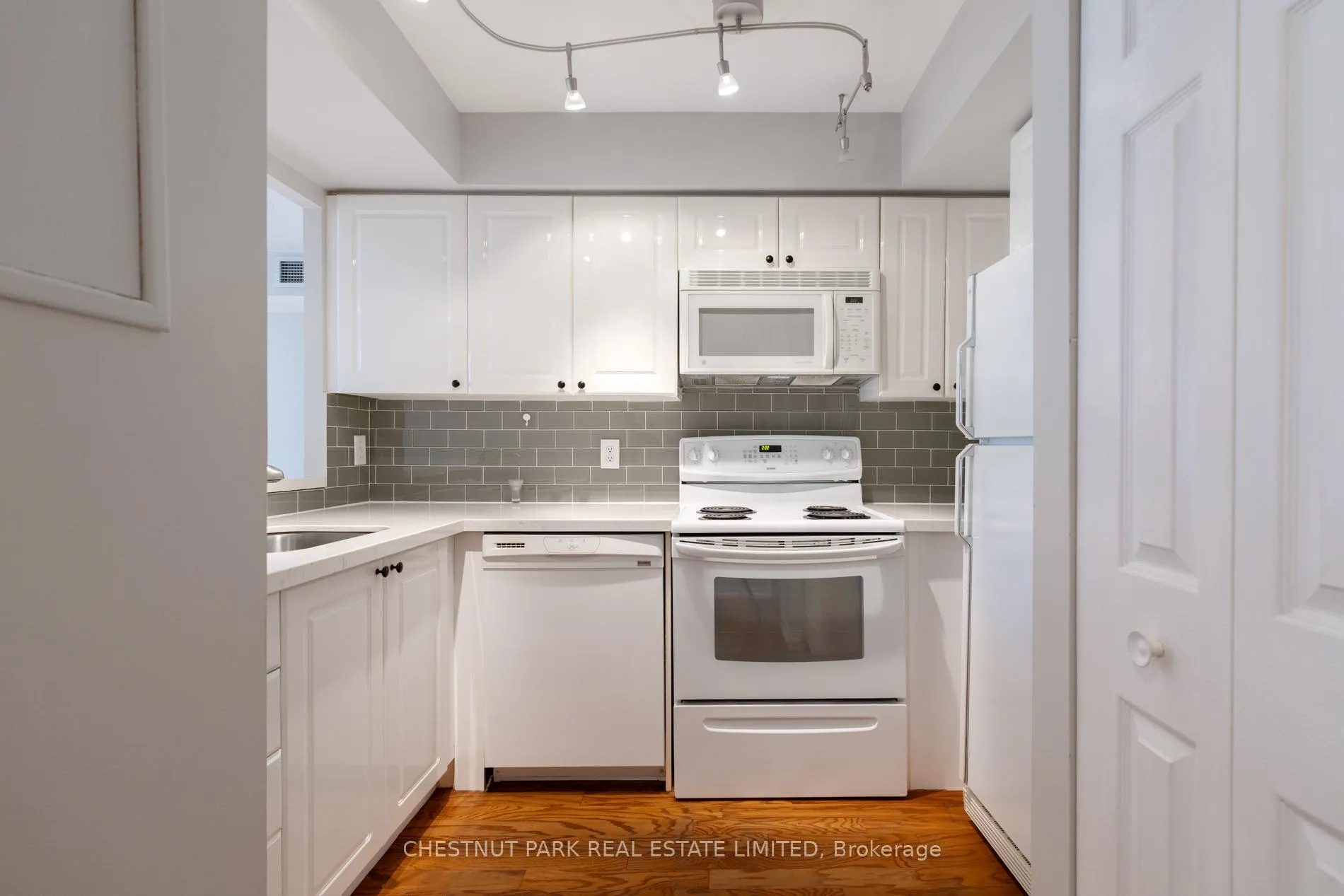 Photo 3 of Unit 502, 99 Hayden Street, Toronto, Church-Yonge Corridor — HOMEH