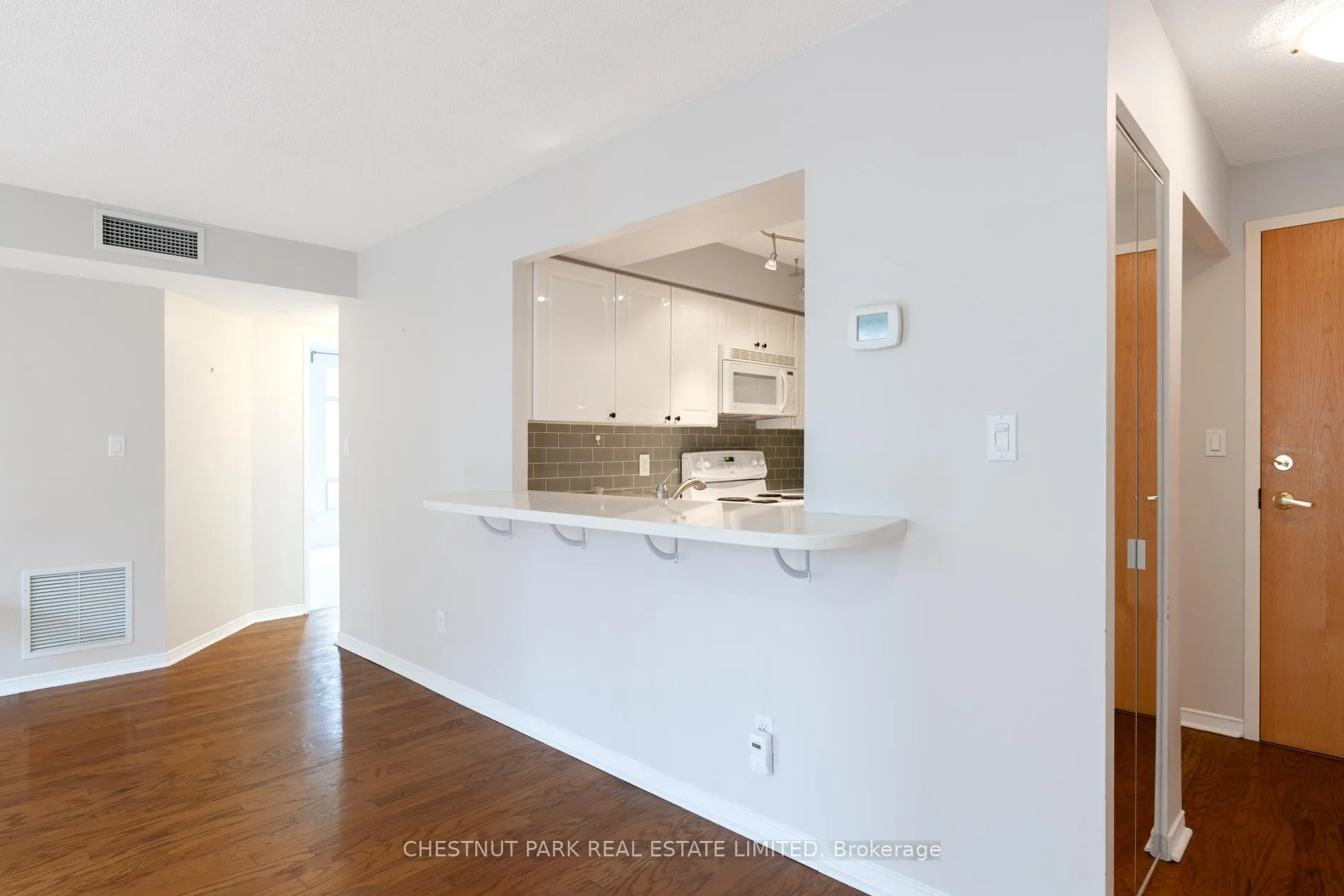 Photo 6 of Unit 502, 99 Hayden Street, Toronto, Church-Yonge Corridor — HOMEH