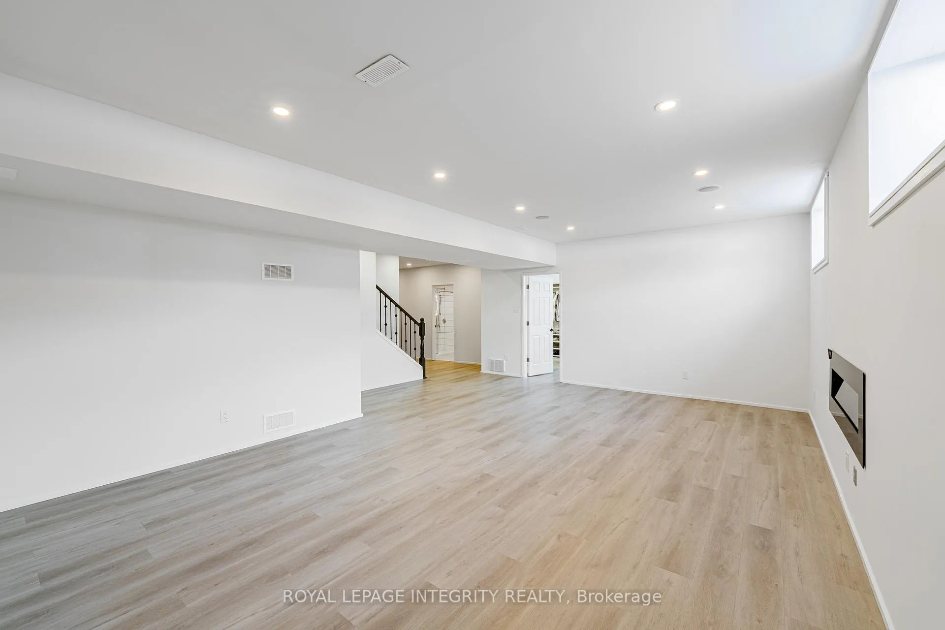 Photo 38 of 1027 Parabolica Way, Ottawa, Kanata - Kanata Lakes/Heritage Hills — HOMEH