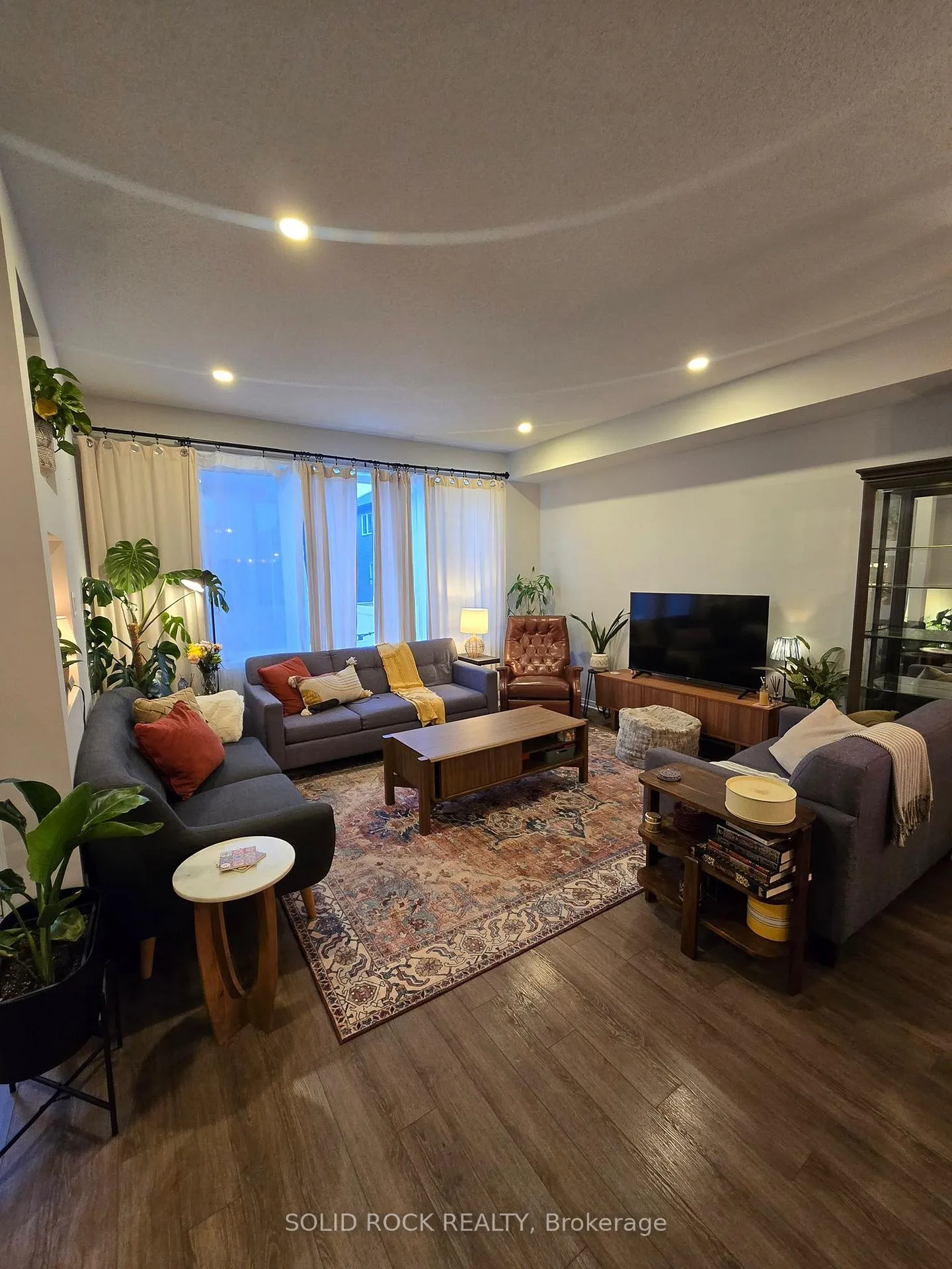 Photo 7 of 461 Cope Drive, Ottawa, Kanata - Emerald Meadows/Trailwest — HOMEH