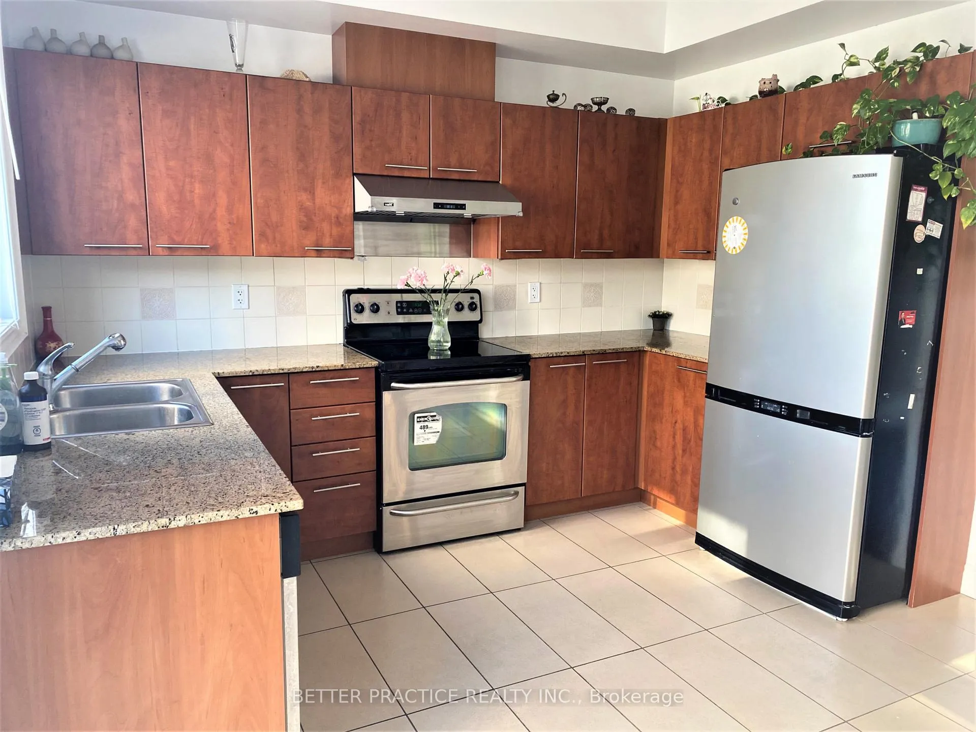 Photo 5 of 5 Saddlecreek Drive, Markham, Commerce Valley — HOMEH