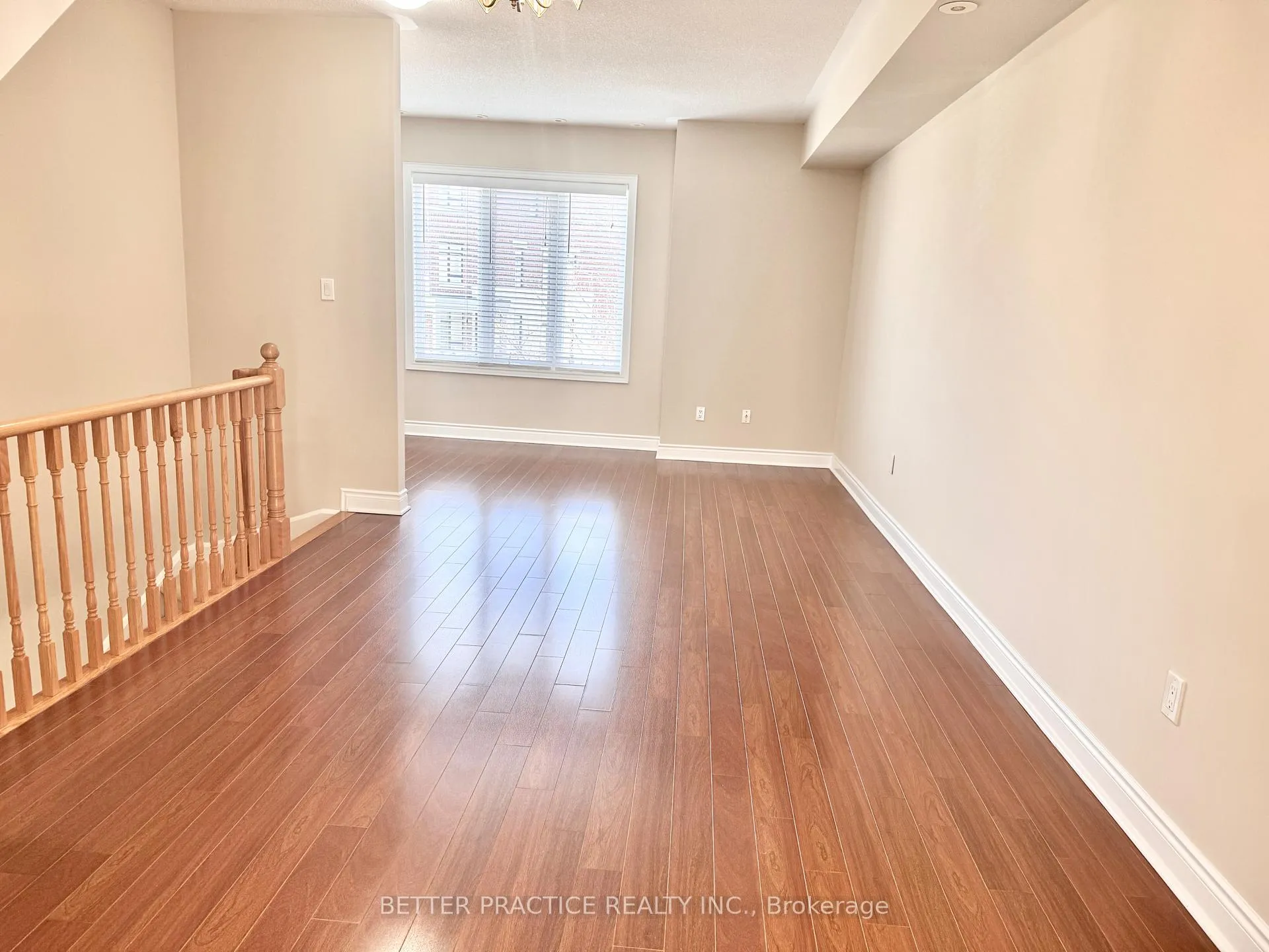 Photo 9 of 5 Saddlecreek Drive, Markham, Commerce Valley — HOMEH
