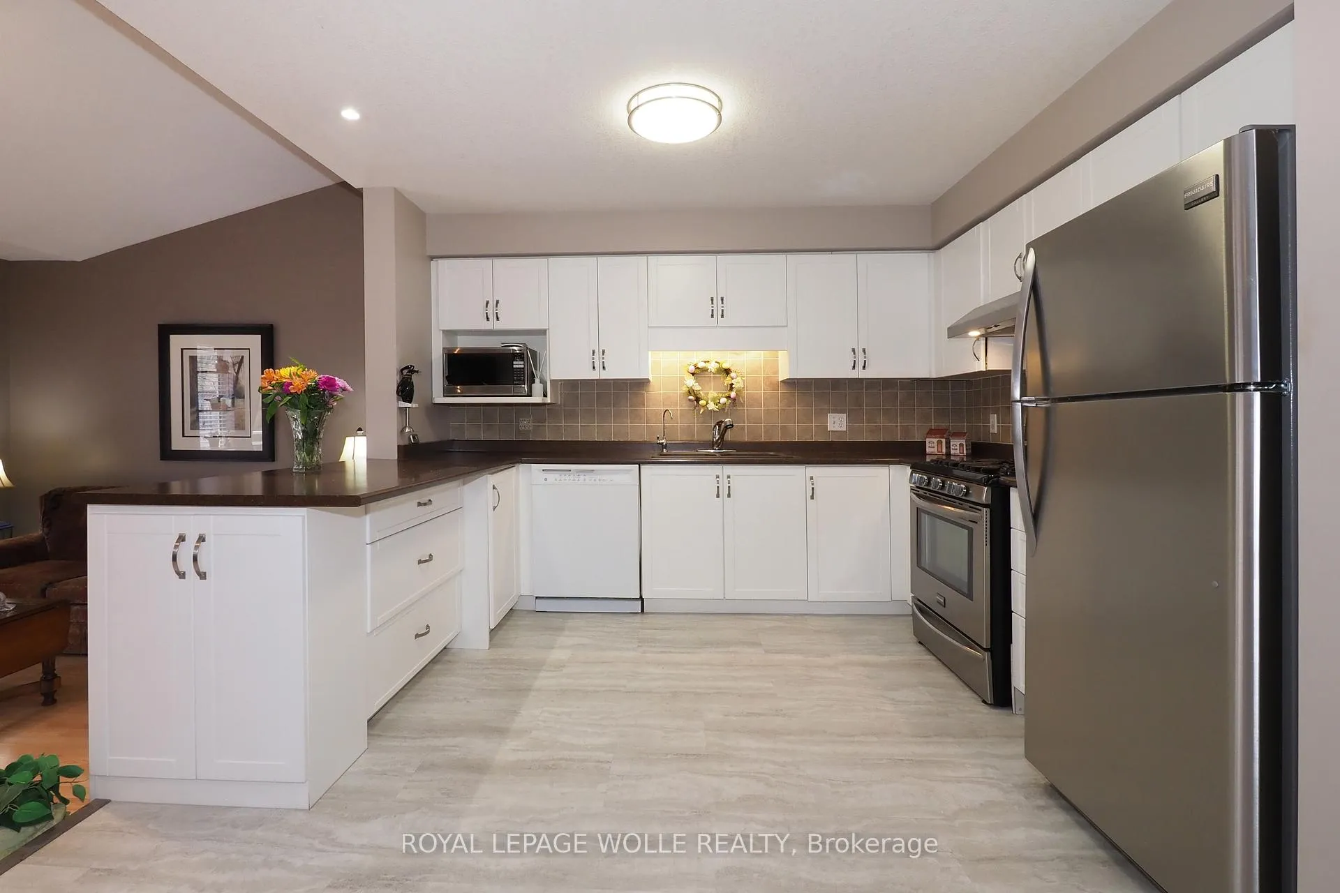 Photo 6 of Unit A, 224 Inverhuron Crescent, Waterloo — HOMEH