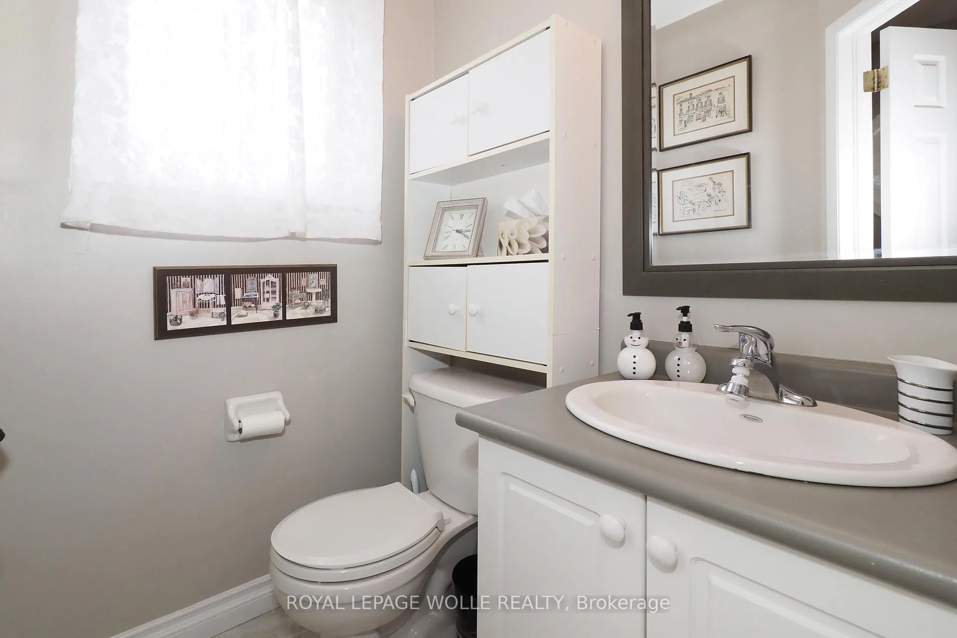 Photo 17 of Unit A, 224 Inverhuron Crescent, Waterloo — HOMEH