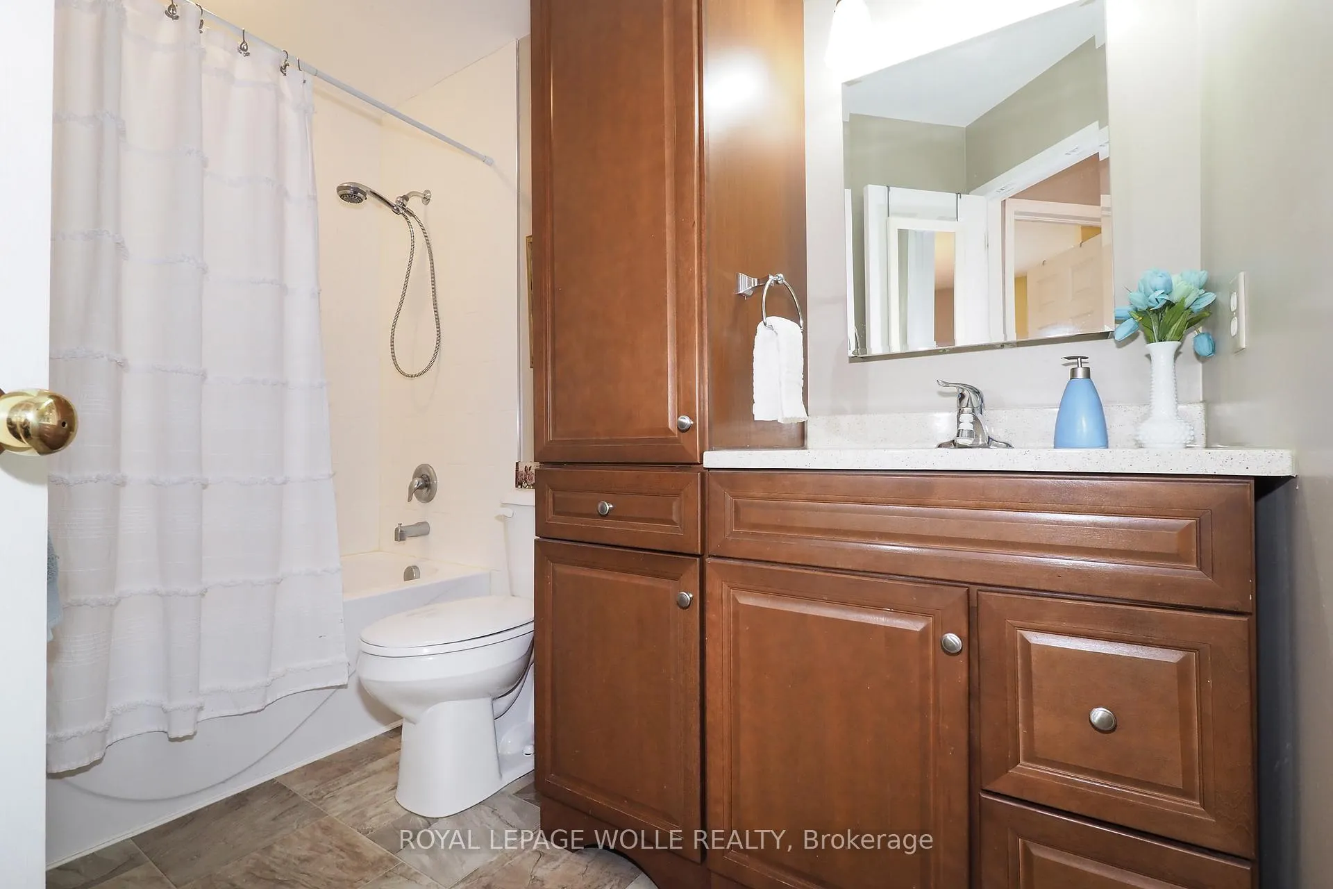 Photo 23 of Unit A, 224 Inverhuron Crescent, Waterloo — HOMEH
