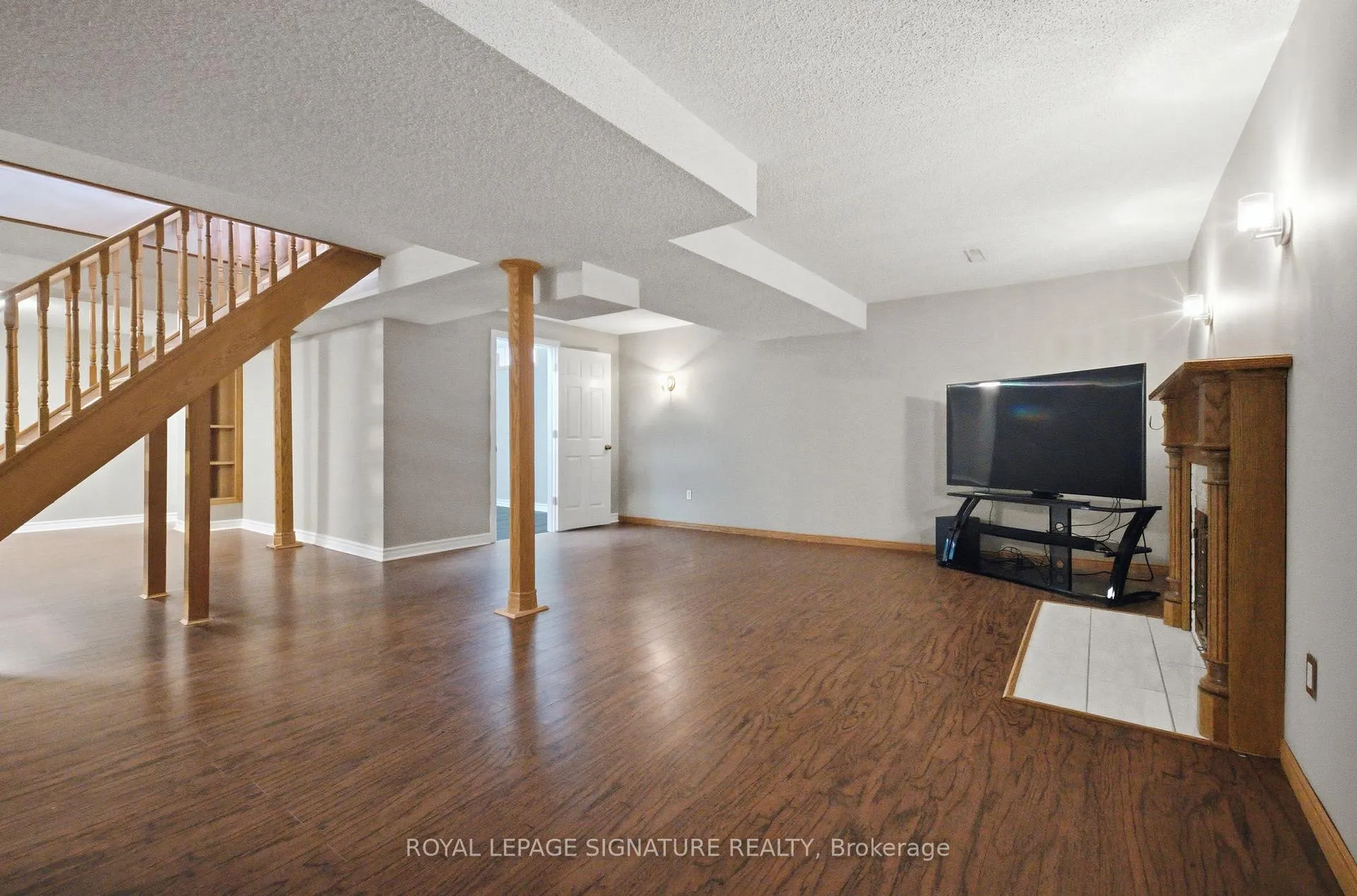 Photo 32 of 669 Highview Road, Pickering, Amberlea — HOMEH