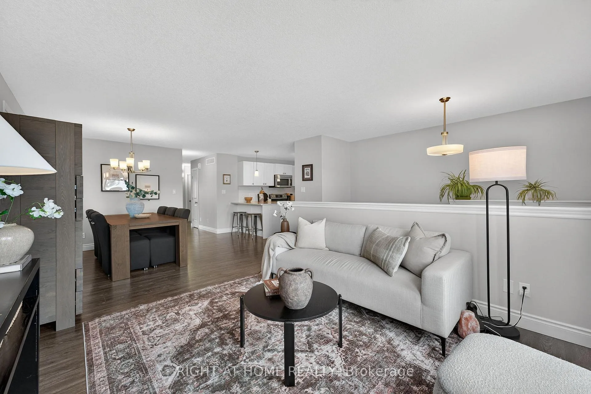 Photo 8 of 48 Freedom Crescent, Quinte West, Sidney Ward — HOMEH