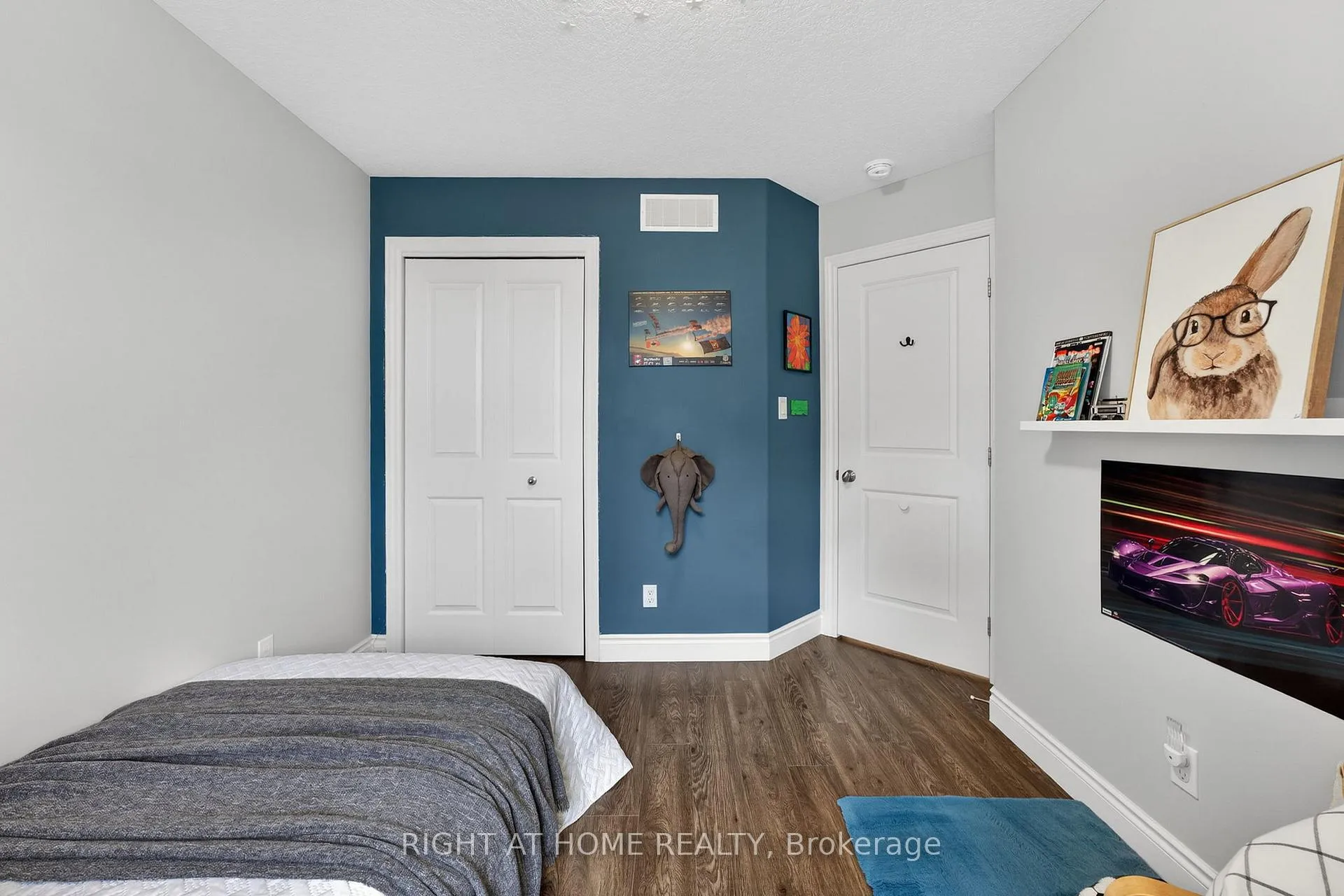 Photo 22 of 48 Freedom Crescent, Quinte West, Sidney Ward — HOMEH