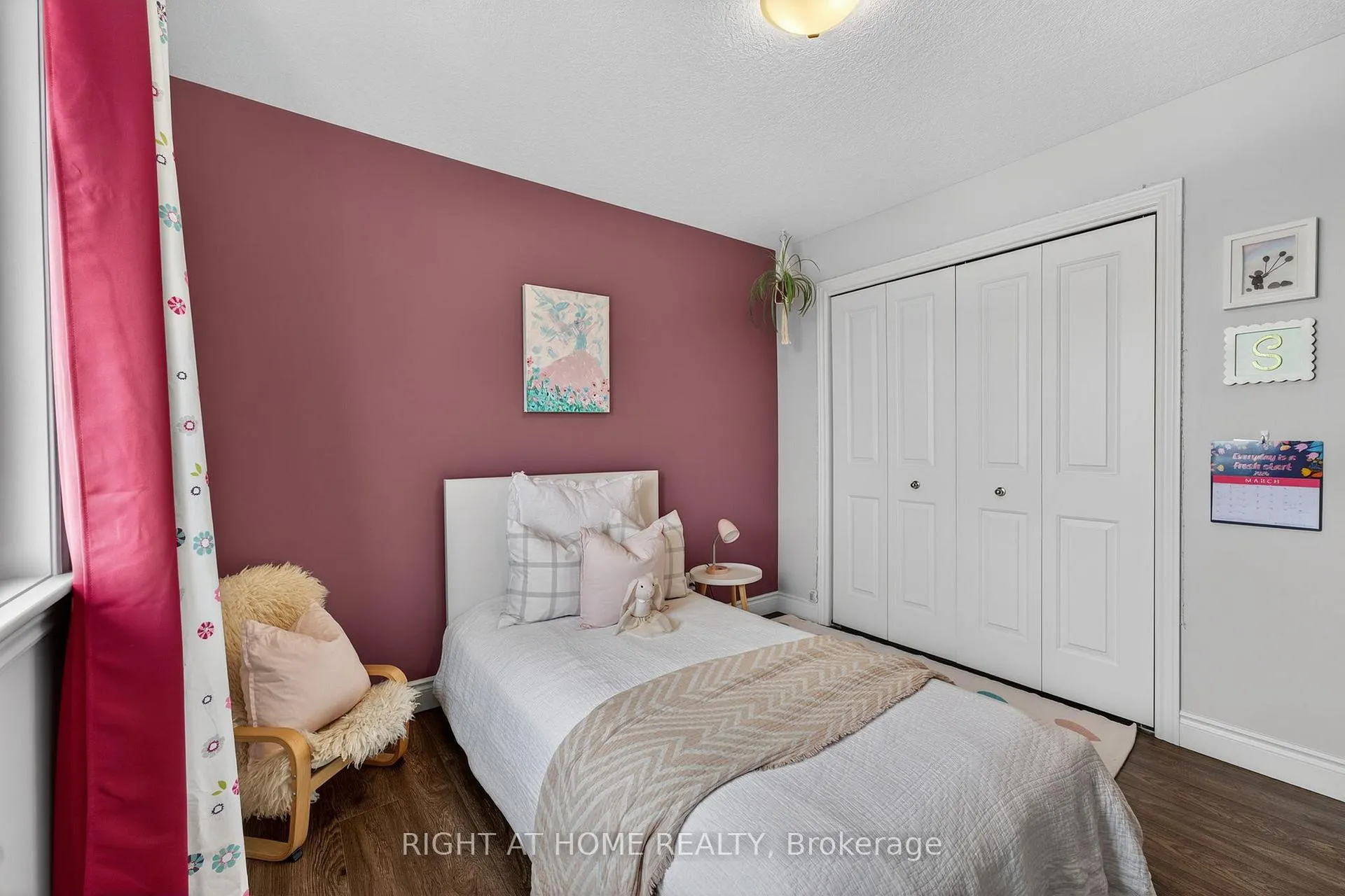 Photo 24 of 48 Freedom Crescent, Quinte West, Sidney Ward — HOMEH