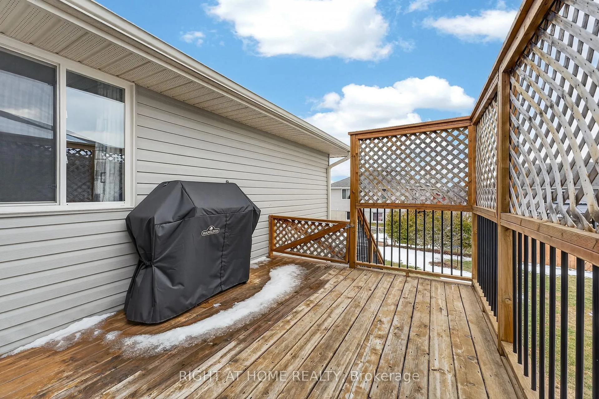 Photo 34 of 48 Freedom Crescent, Quinte West, Sidney Ward — HOMEH