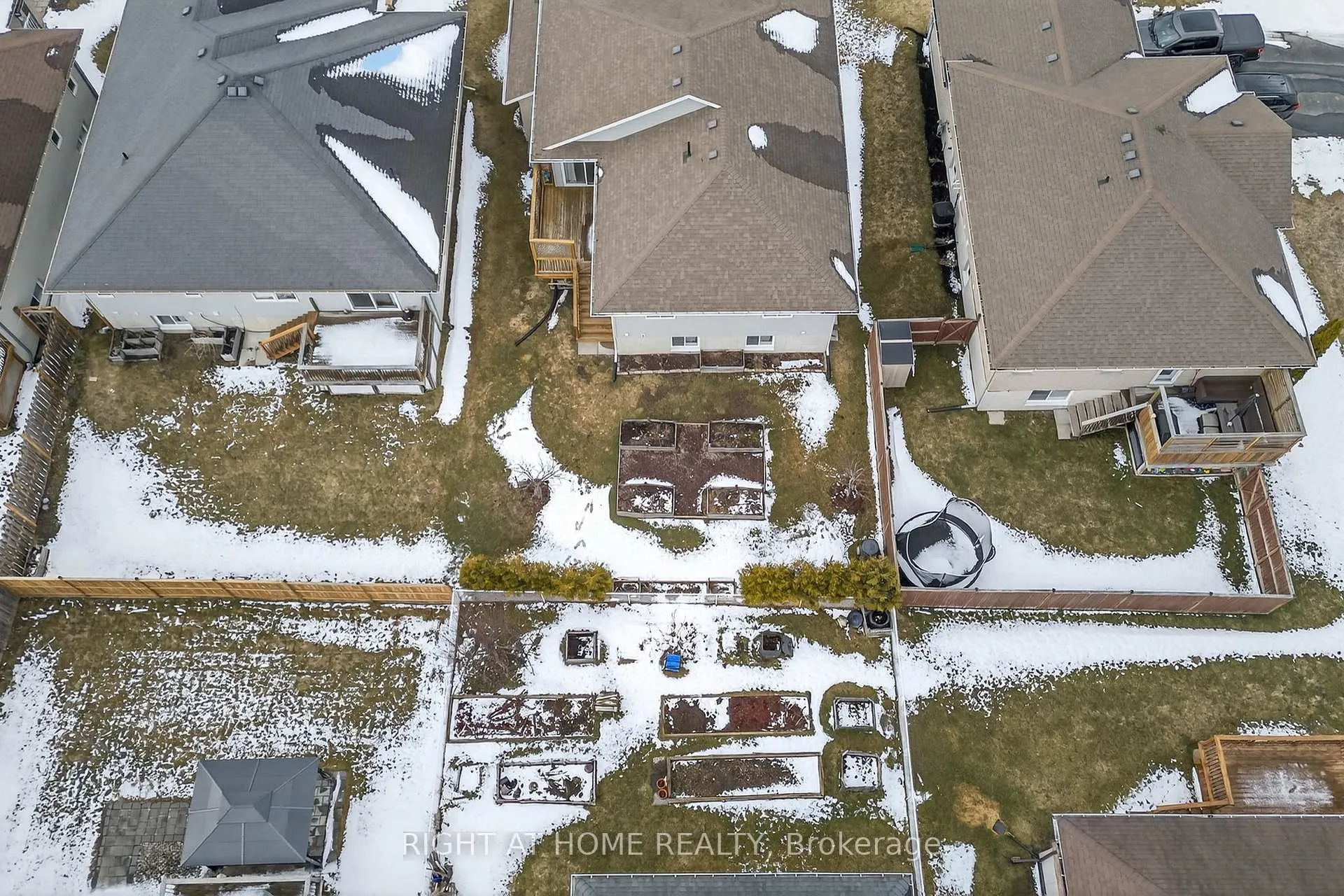 Photo 38 of 48 Freedom Crescent, Quinte West, Sidney Ward — HOMEH