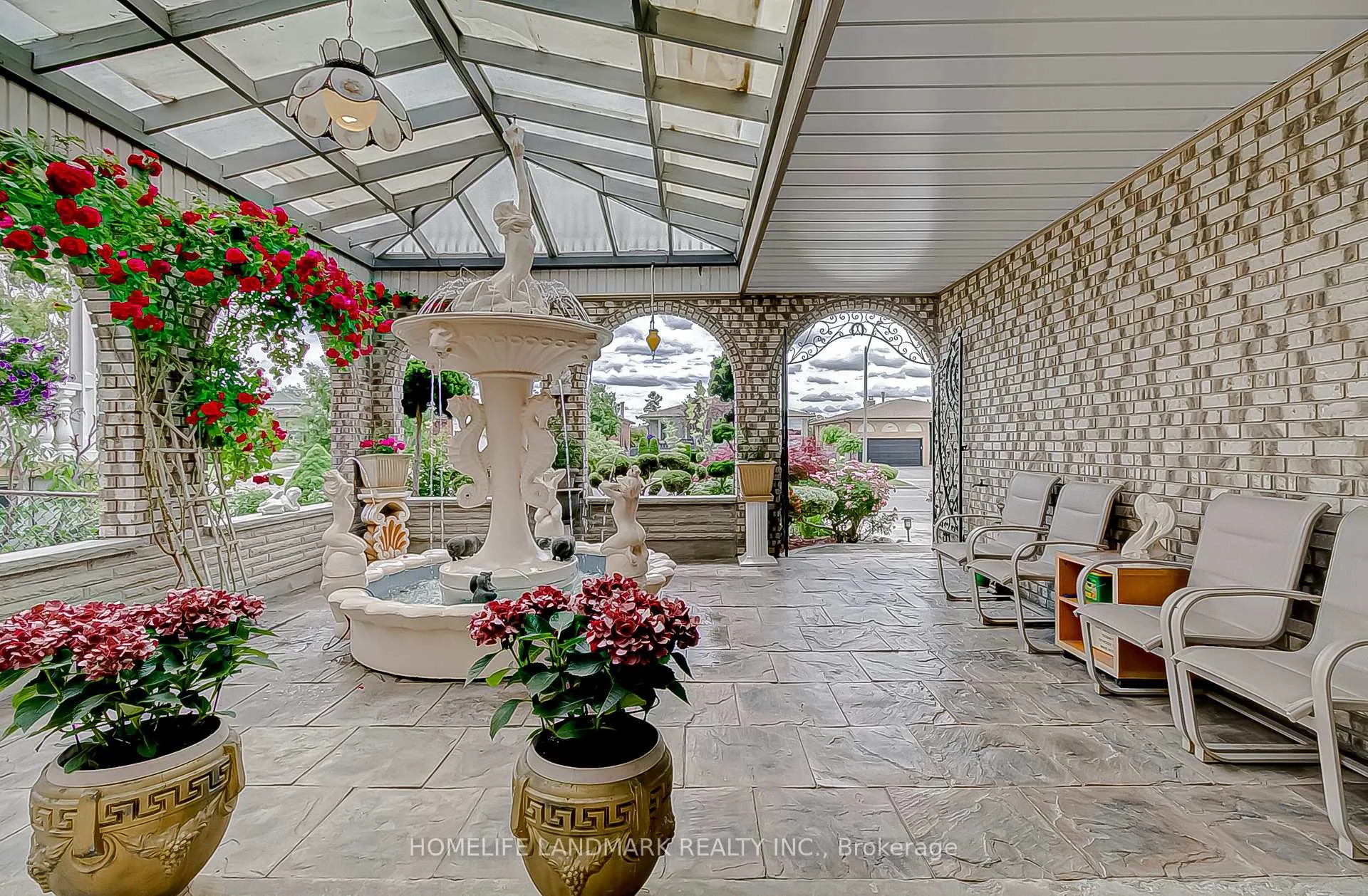 Photo 1 of 452 Woodbridge Avenue, Vaughan, West Woodbridge — HOMEH